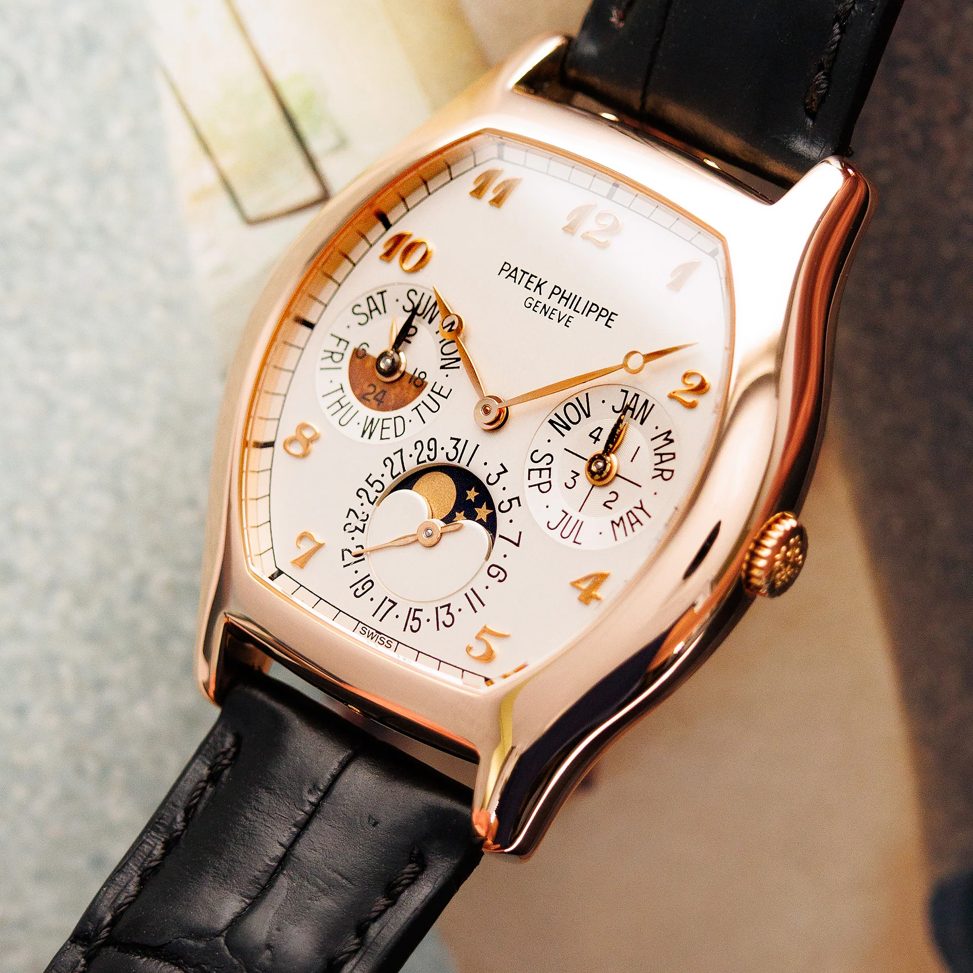 Patek Philippe Rose Gold Perpetual Calendar Watch Ref. 5040 - Image 2