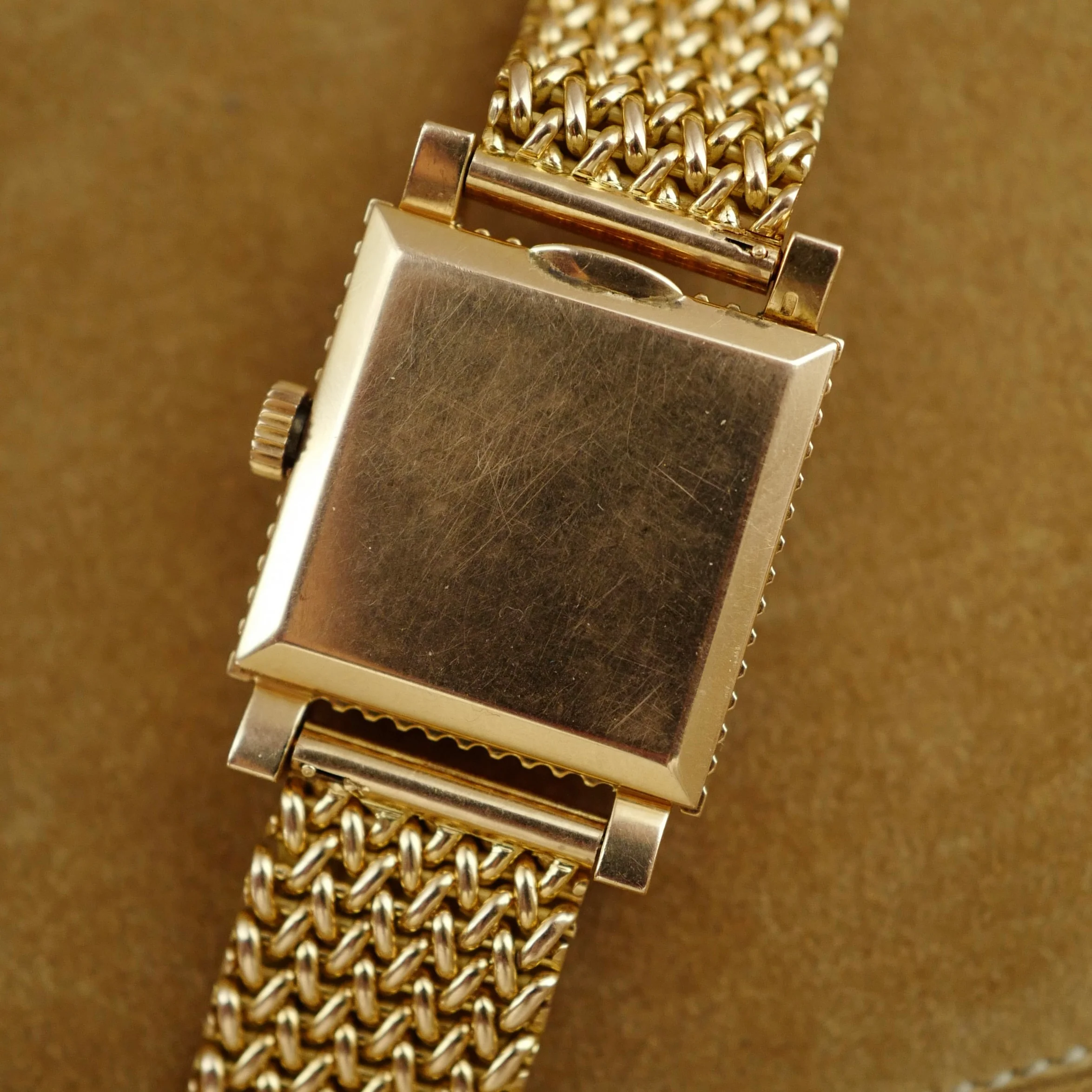 Patek Philippe Rose Gold Square Watch Ref. 2472 with Ribbed Fluted Case and Bracelet - Image 4