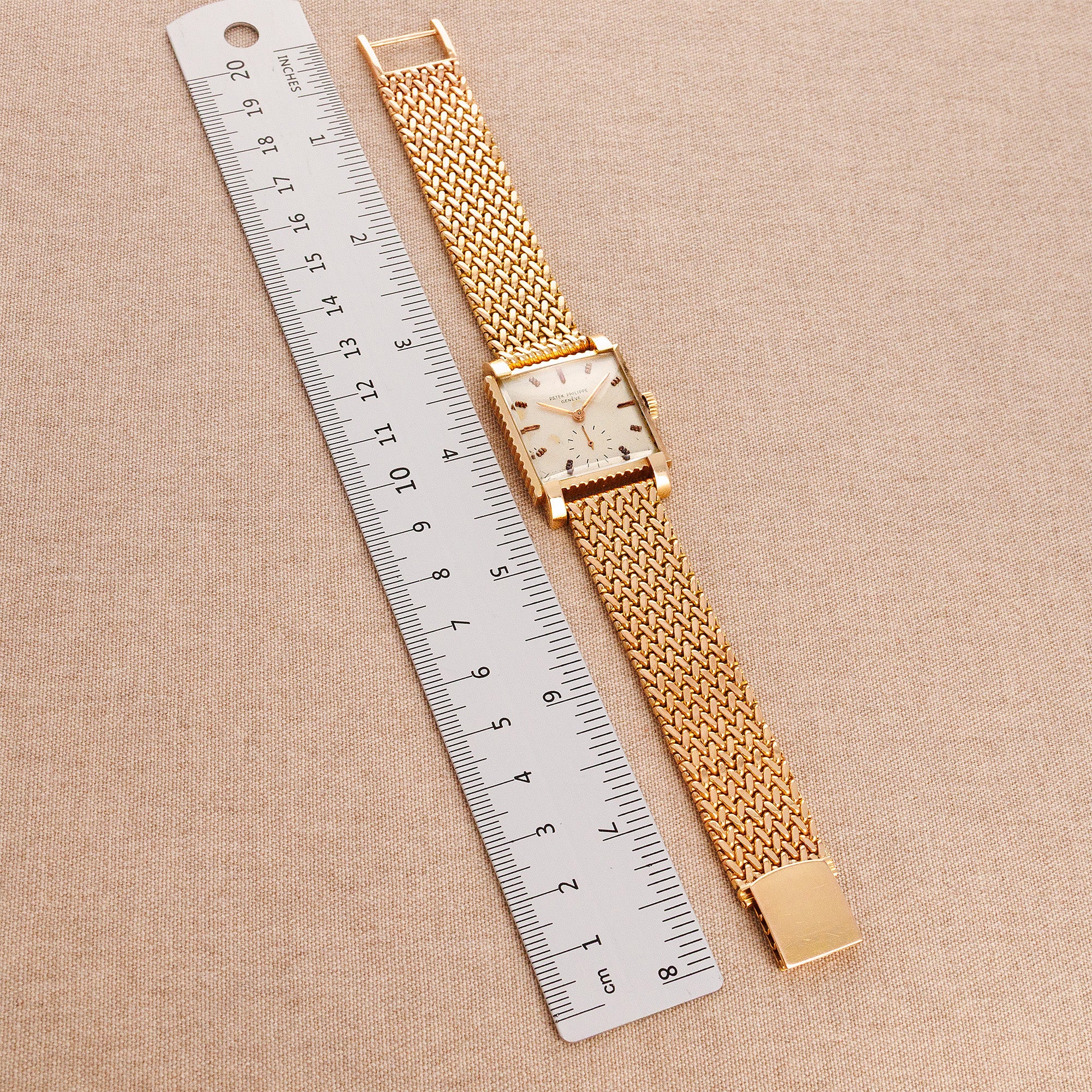 Patek Philippe Rose Gold Square Watch Ref. 2472 with Ribbed Fluted Case and Bracelet - Image 7
