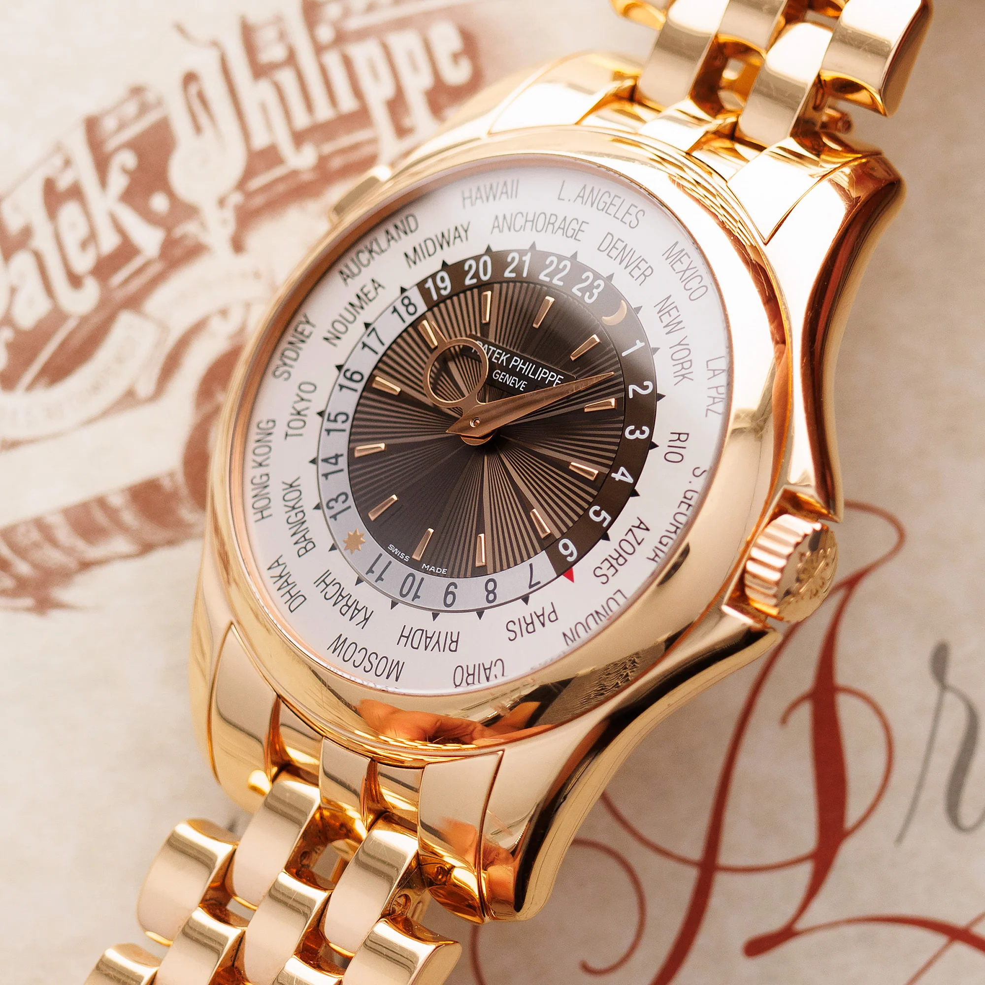 Patek Philippe Rose Gold World Time Ref. 5130 - Image 2