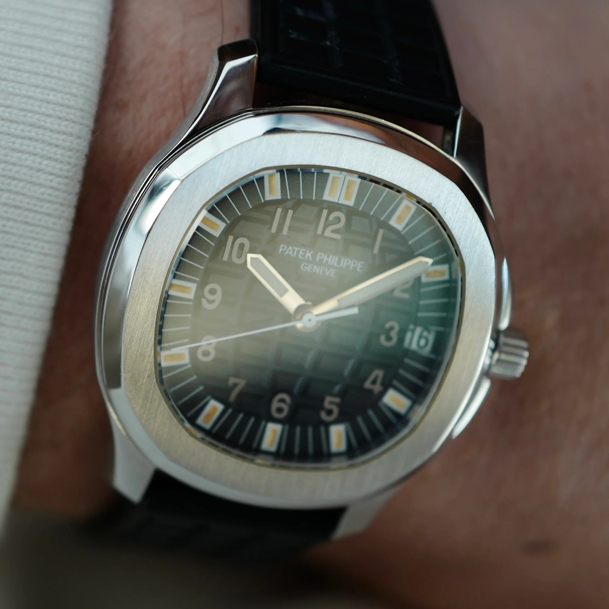 Patek Philippe Steel Aquanaut Ref. 5065 (New Arrival) - Image 4