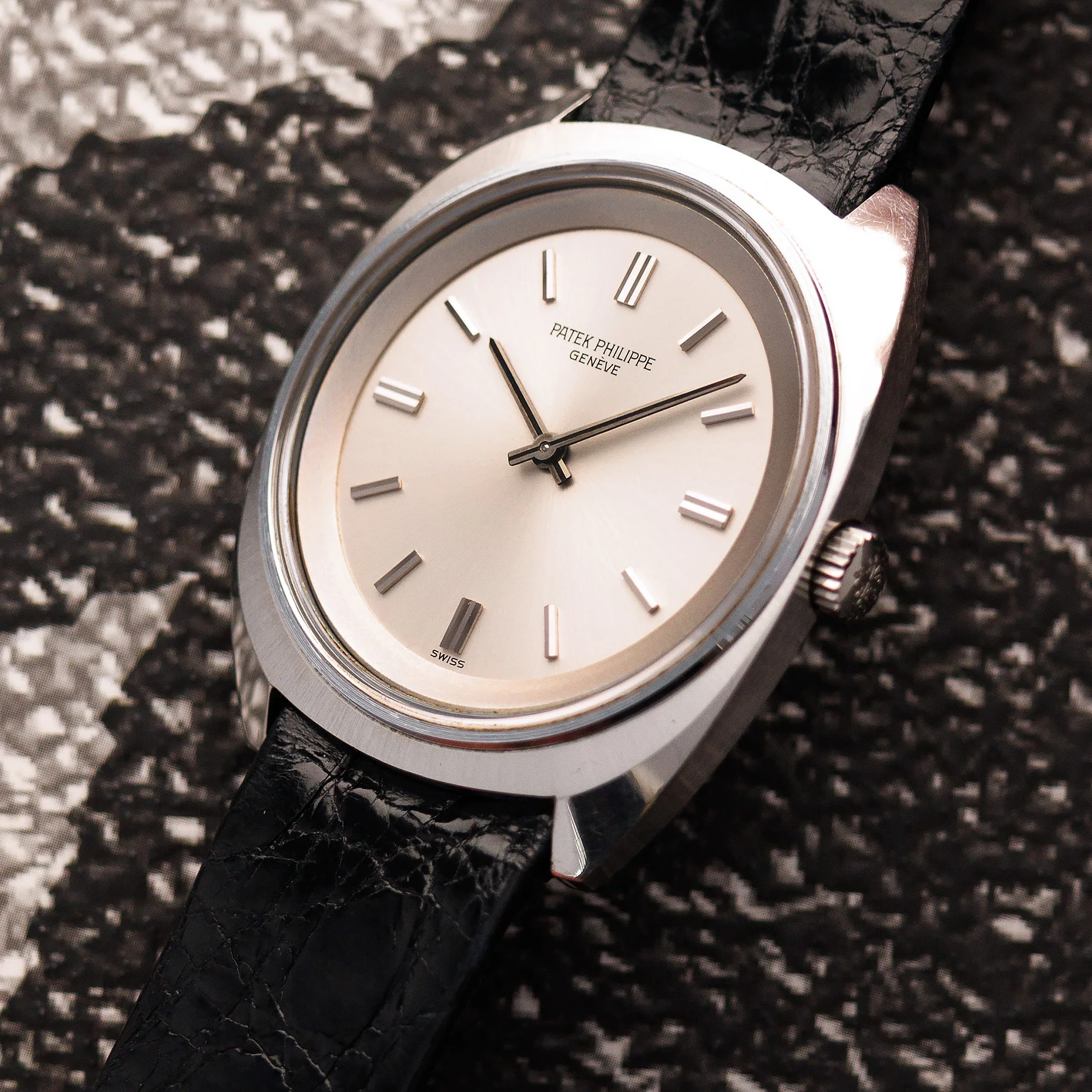 Patek Philippe Steel Calatrava Ref. 3579 in Outstanding Original Condition - Image 2