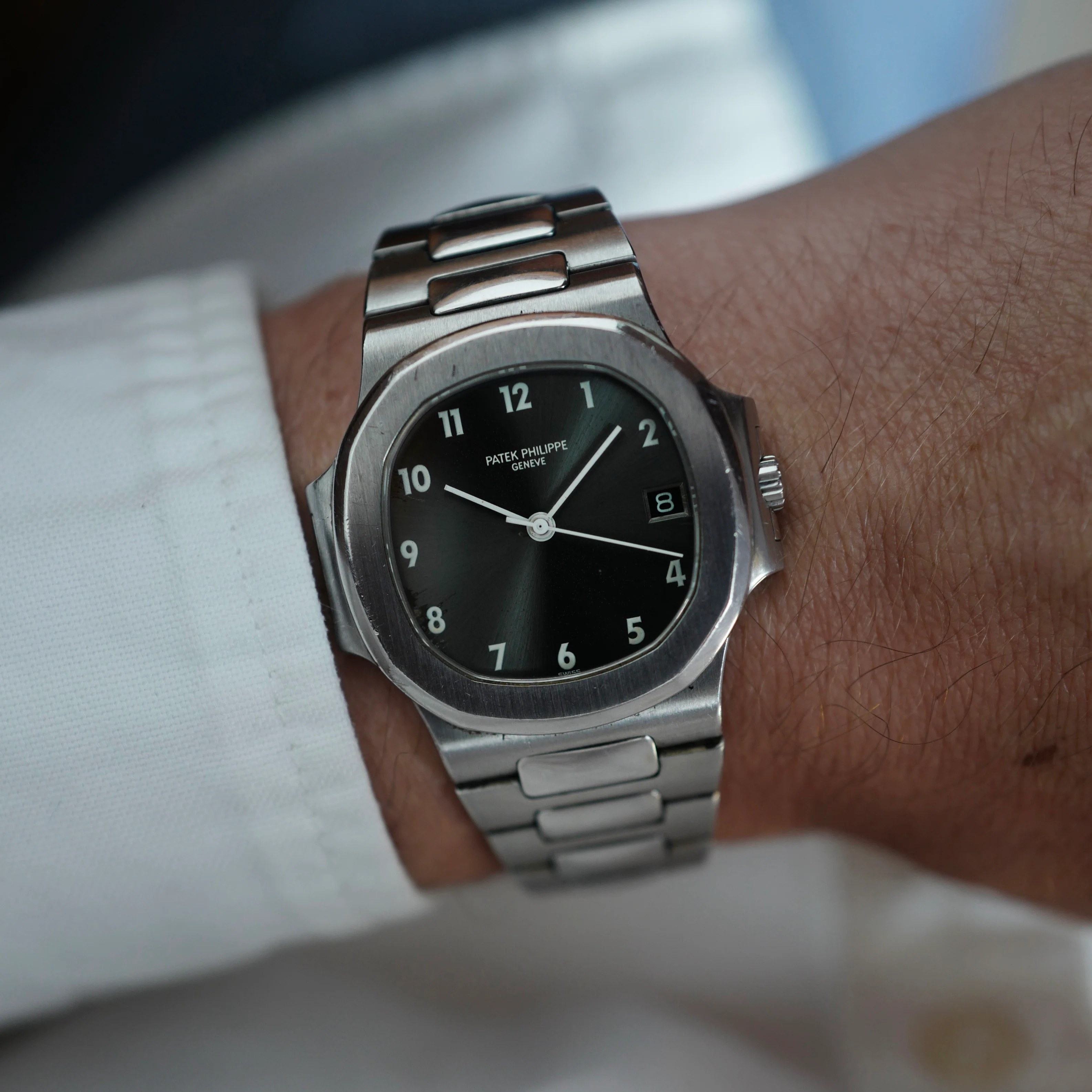 Patek Philippe Steel Nautilus Ref. 3800 with Rare Arabic Numeral Dial and Original Warranty - Image 6