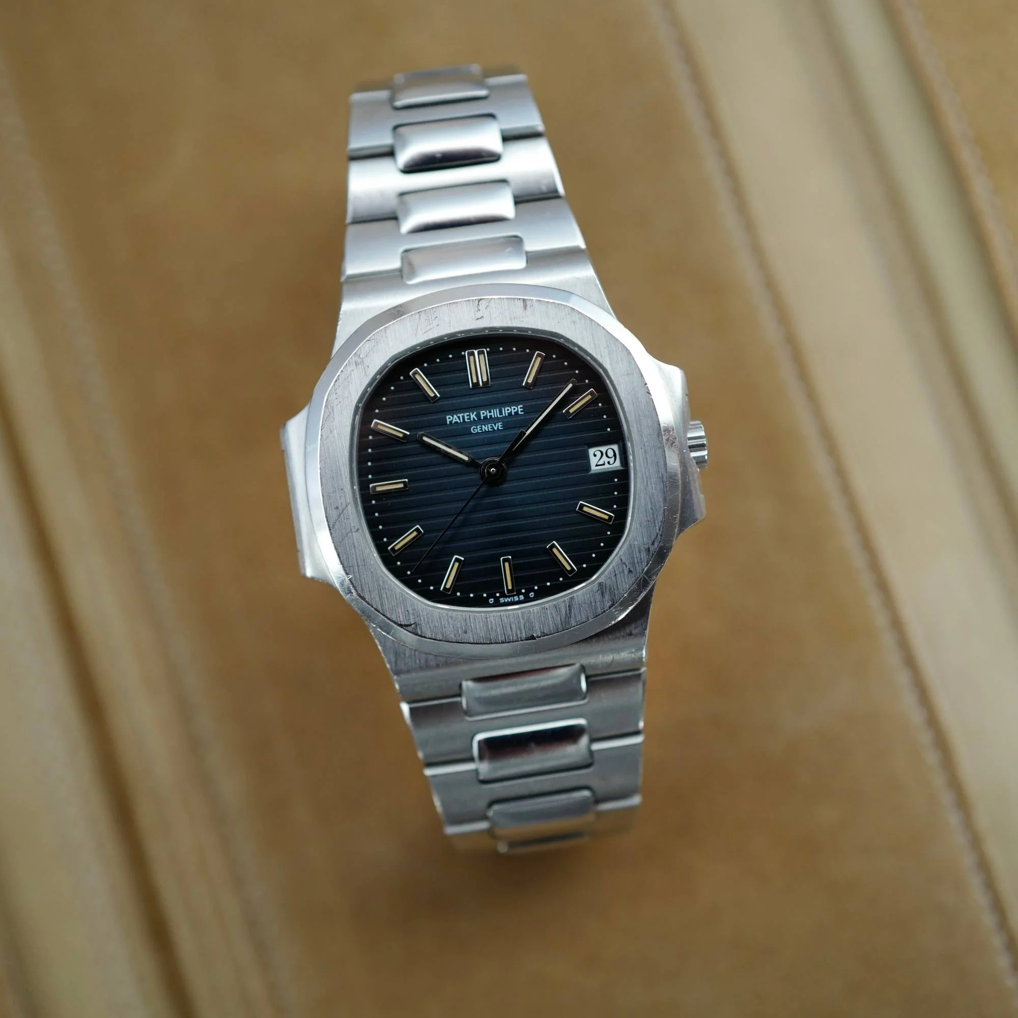 Patek Philippe Steel Nautilus Ref. 3800 - Image 2