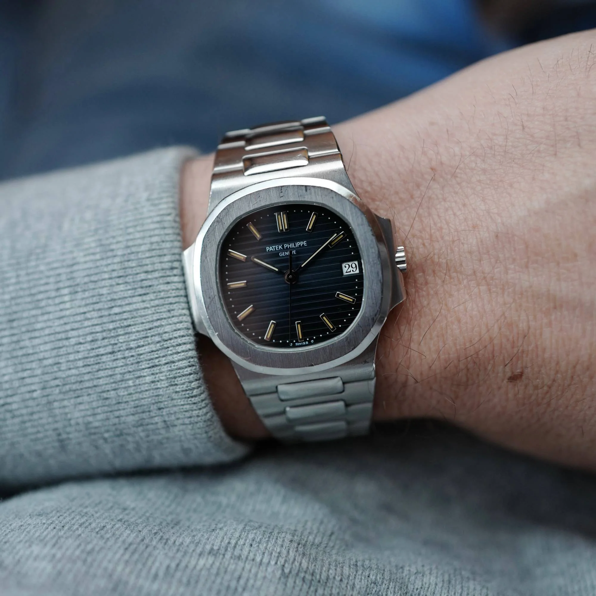 Patek Philippe Steel Nautilus Ref. 3800 - Image 3