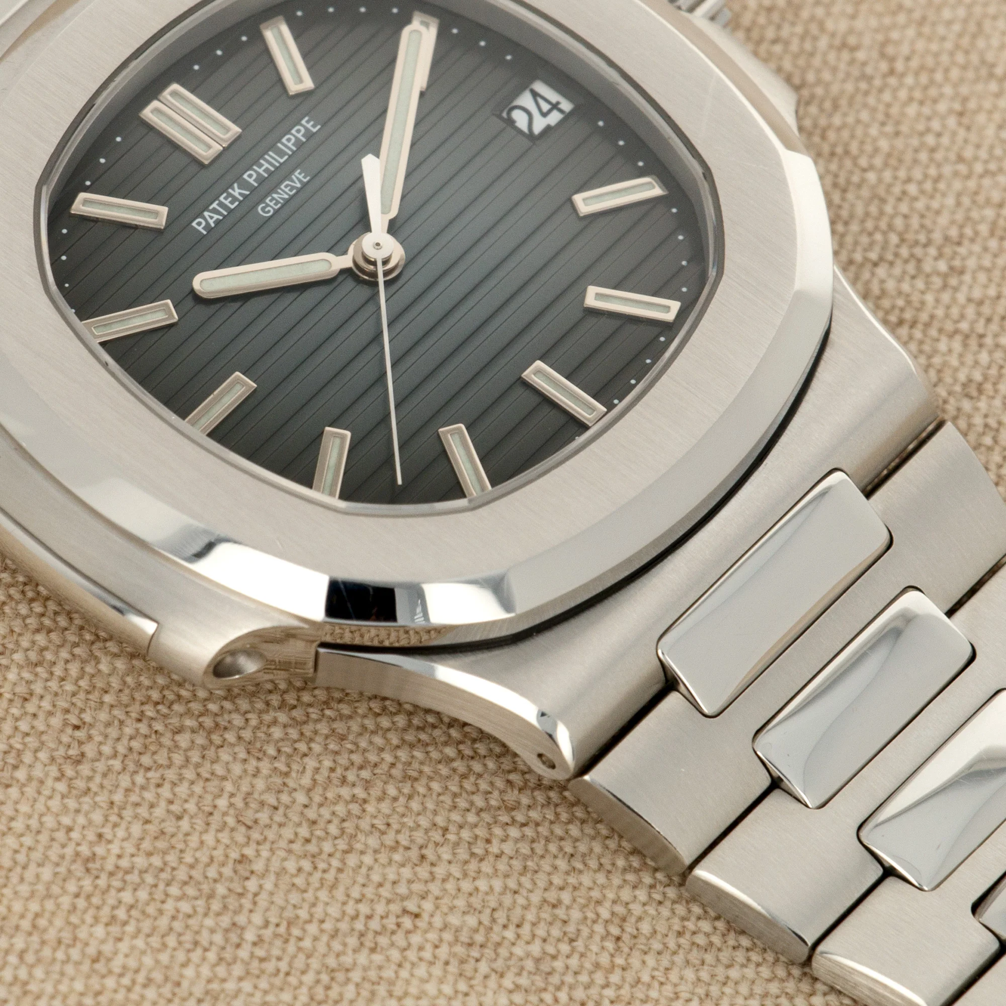 Patek Philippe Steel Nautilus Ref. 5711 with Original Box and Warranty - Image 3