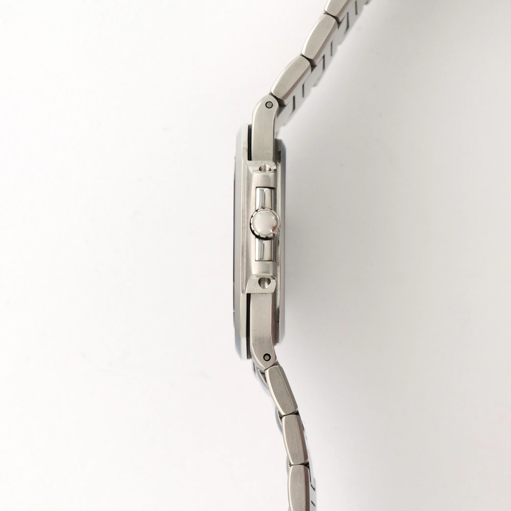 Patek Philippe Steel Nautilus Watch Ref. 3900 - Image 3