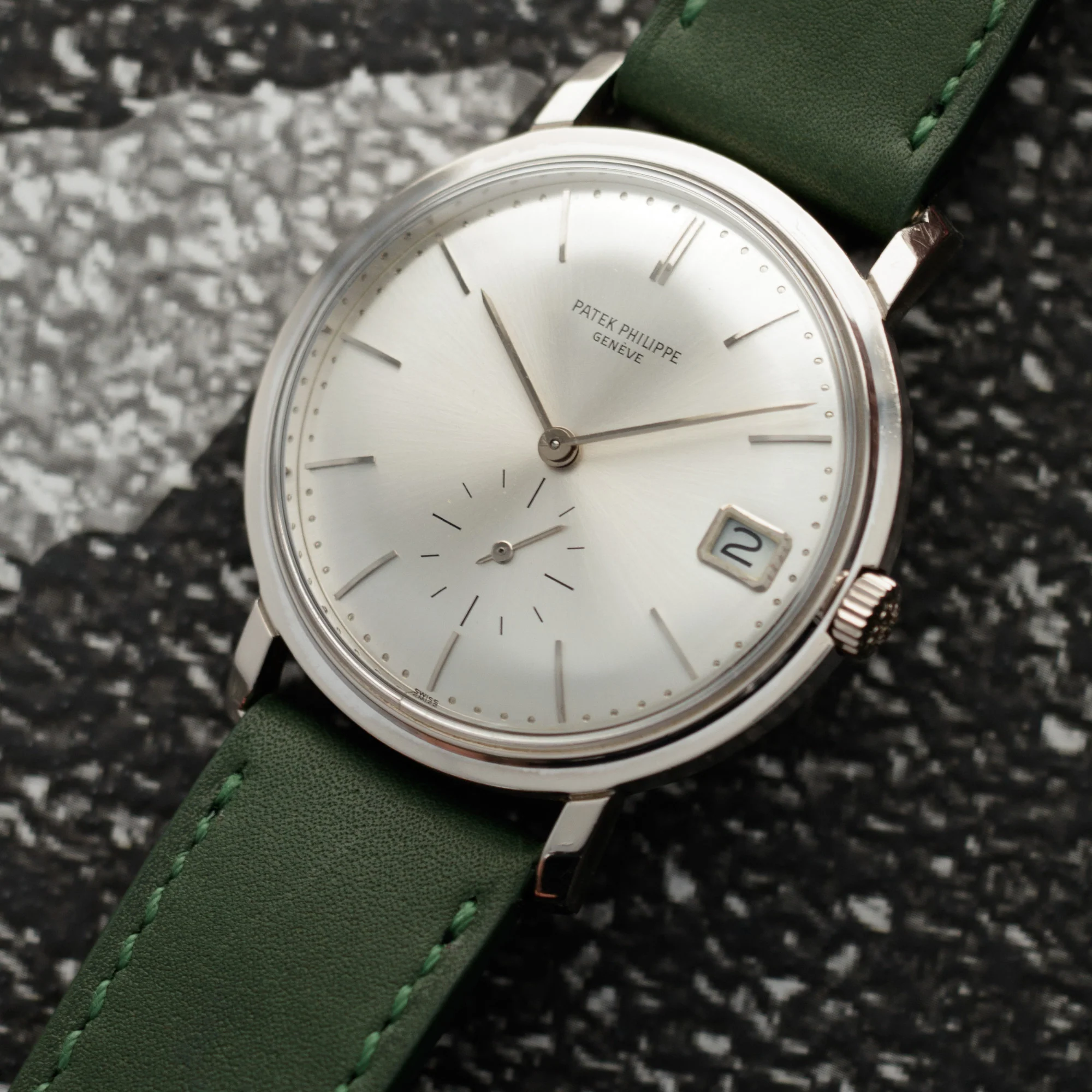 Patek Philippe White Gold Calatrava Ref. 3445 - Image 2