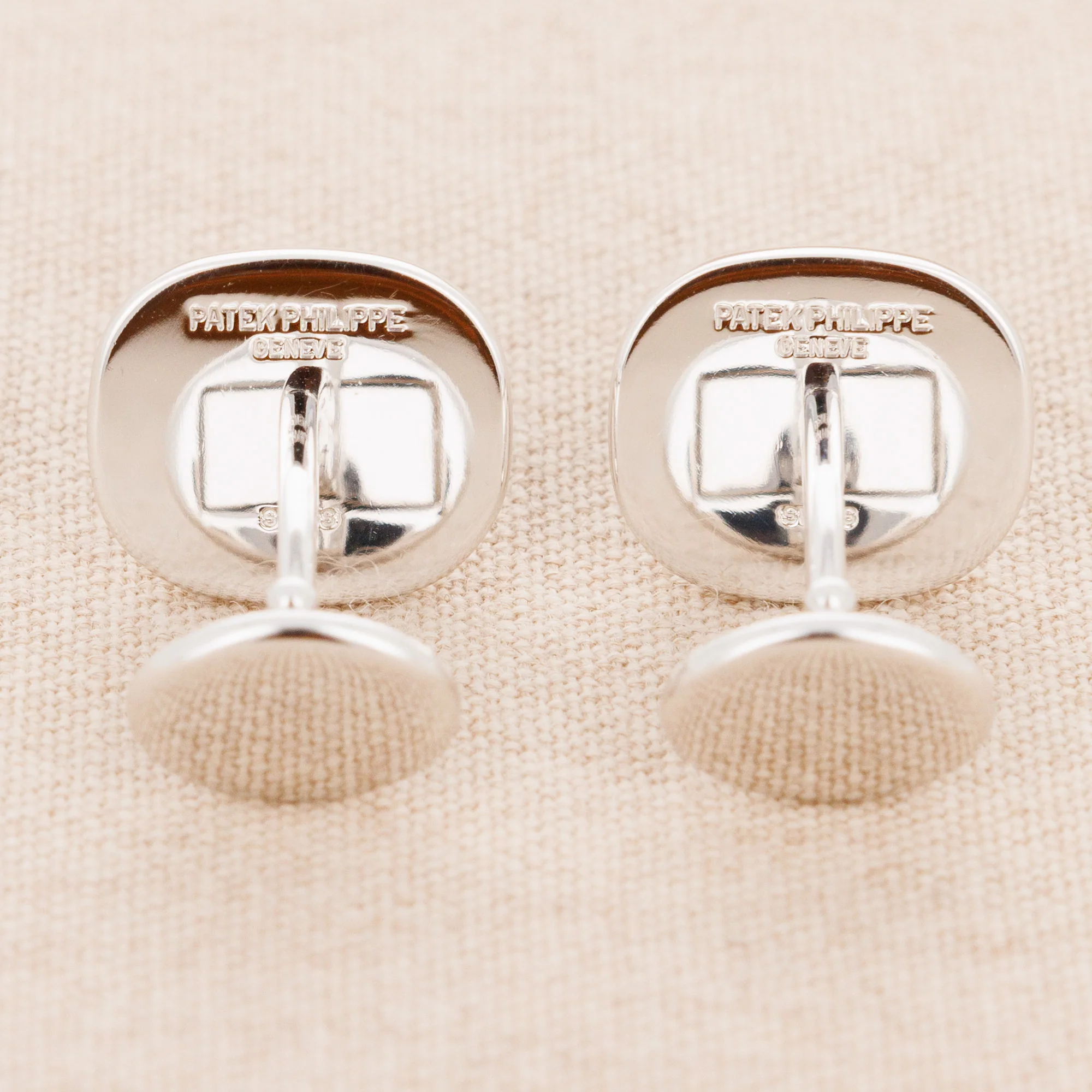 Patek Philippe White Gold and Blue Ellipse Cufflinks - Image 4