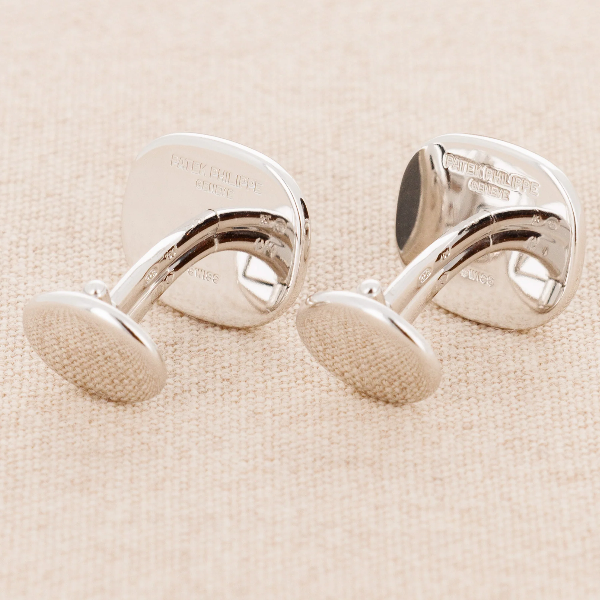 Patek Philippe White Gold and Blue Ellipse Cufflinks - Image 5