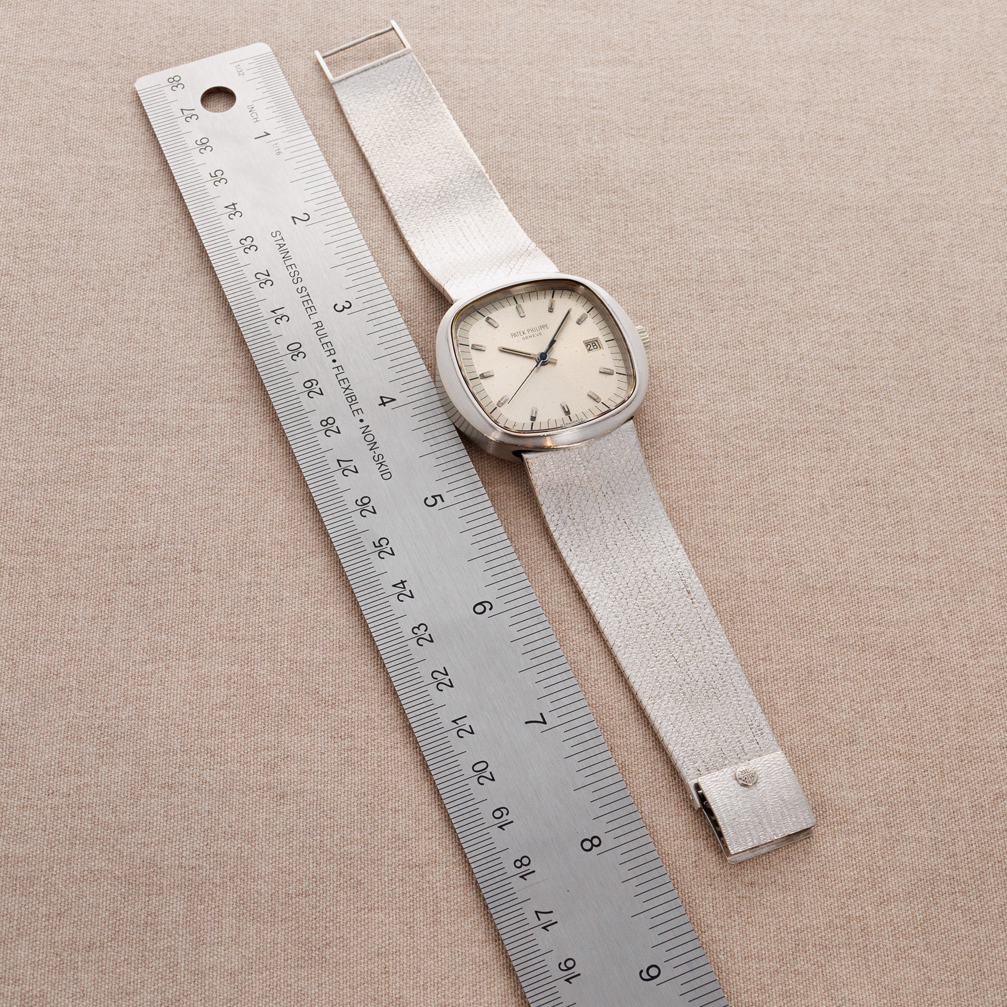 Patek Philippe White Gold Beta 21 Watch Ref. 3597 - Image 5