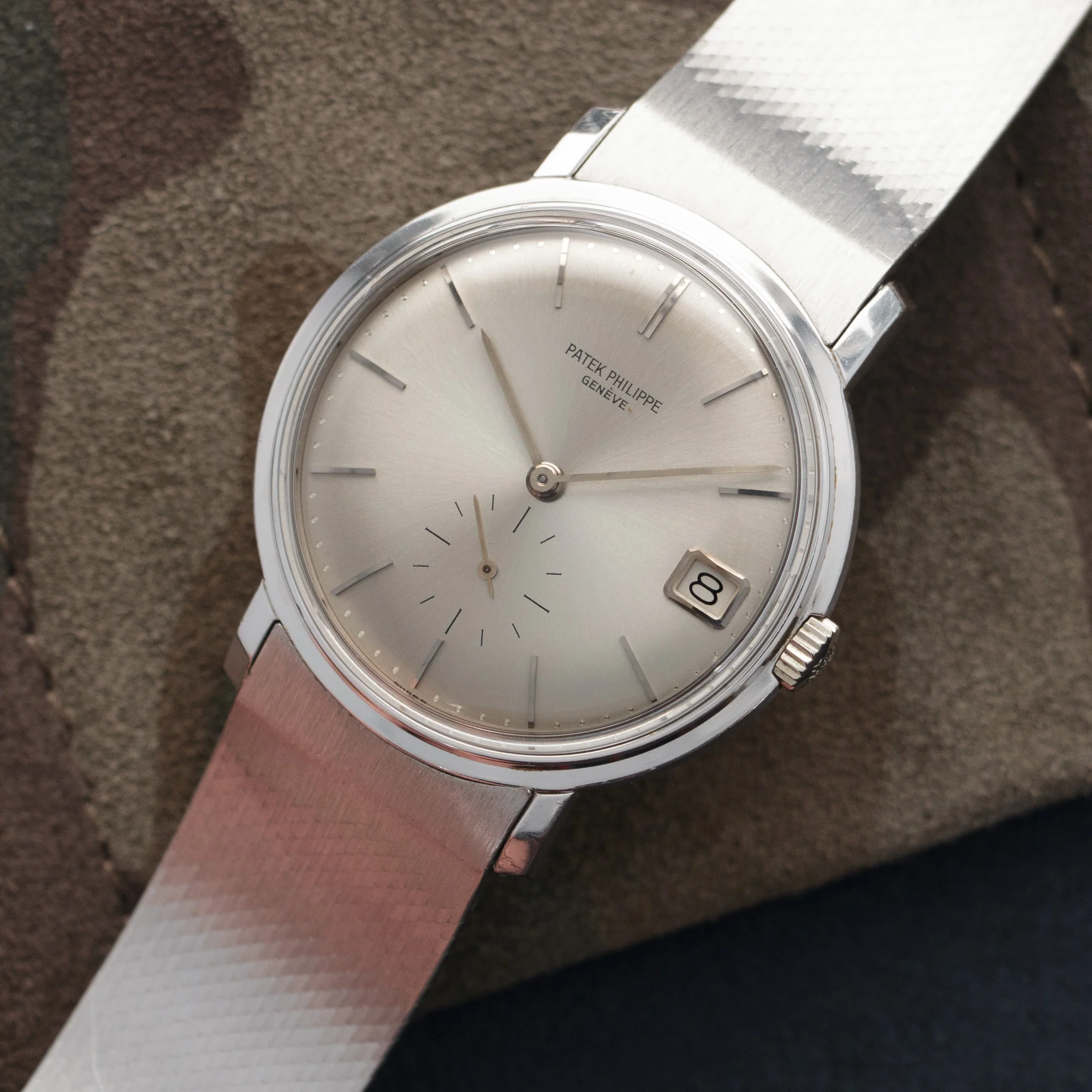 Patek Philippe White Gold Calatrava Automatic Watch Ref. 3445 - Image 2