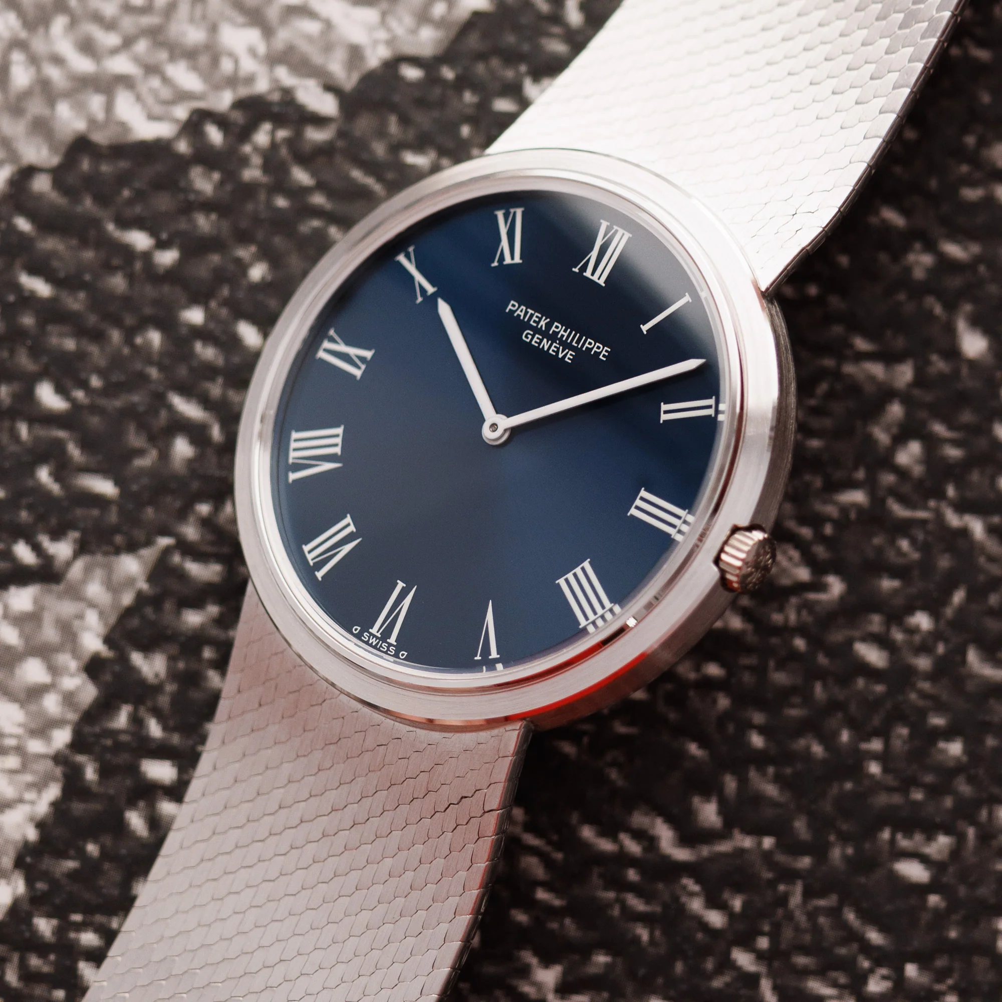 Patek Philippe White Gold Calatrava Bracelet Watch Ref. 3606 - Image 2