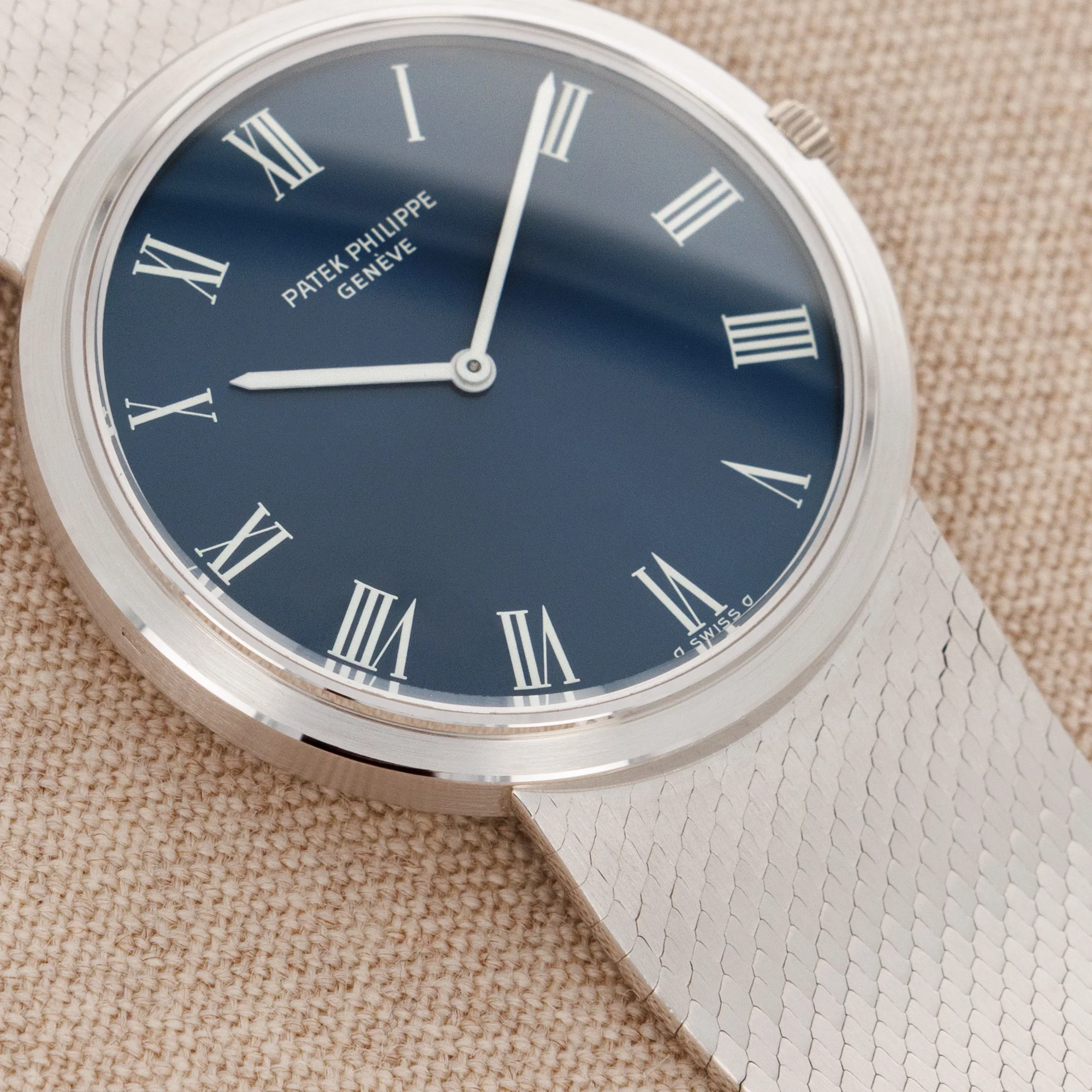 Patek Philippe White Gold Calatrava Bracelet Watch Ref. 3606 - Image 4