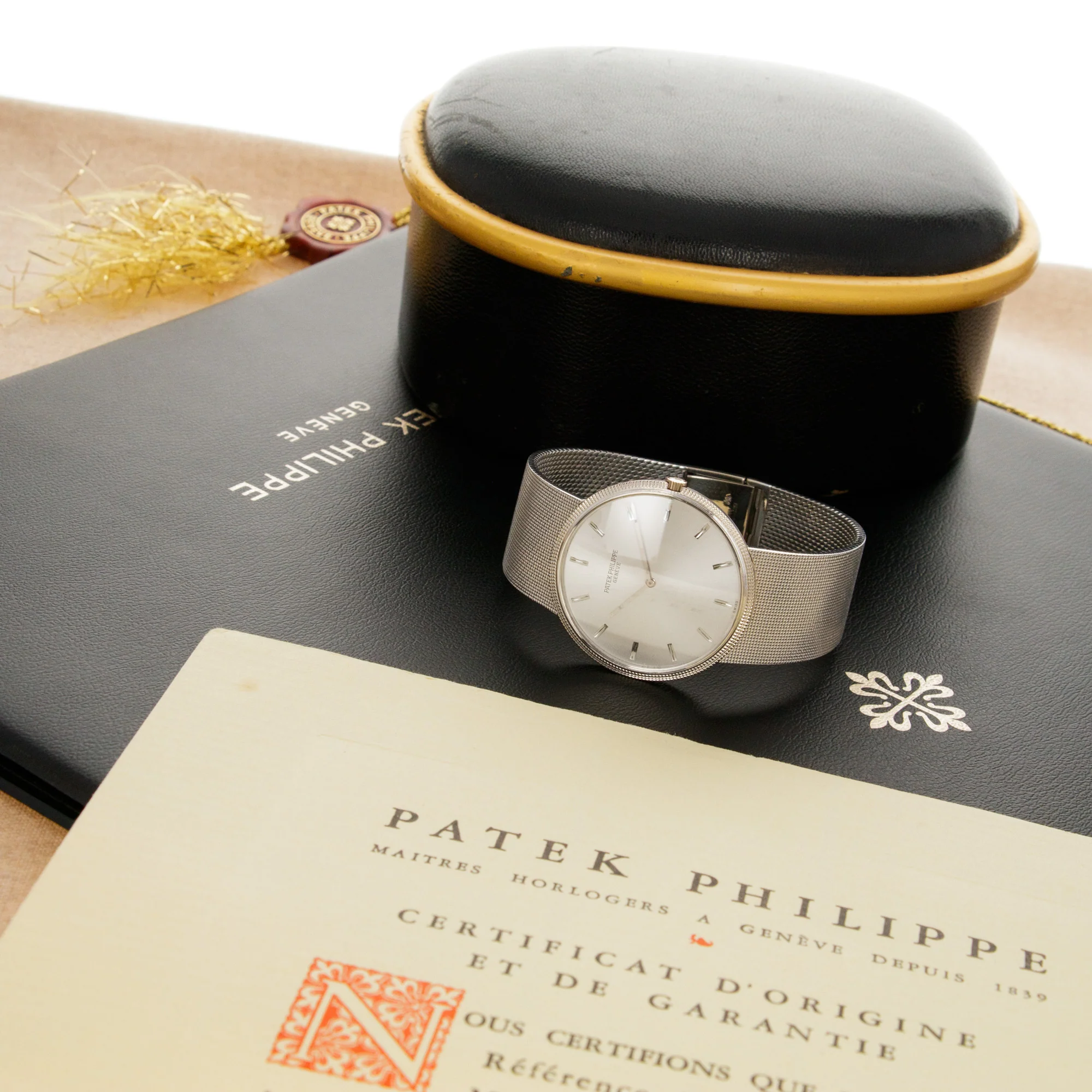 Patek Philippe White Gold Calatrava Ref. 3588 with Box and Papers - Image 3