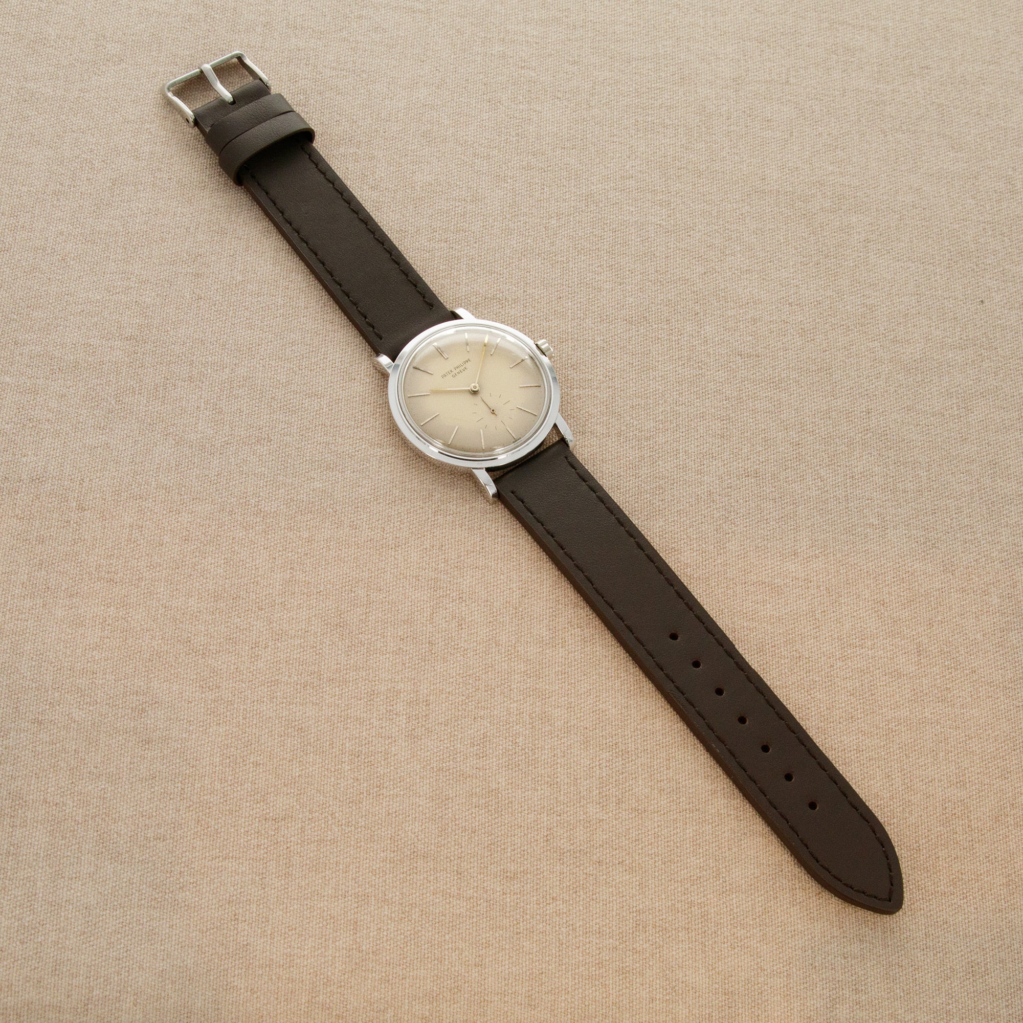 Patek Philippe White Gold Calatrava Watch Ref. 3429 with Attractive Aged Dial - Image 4
