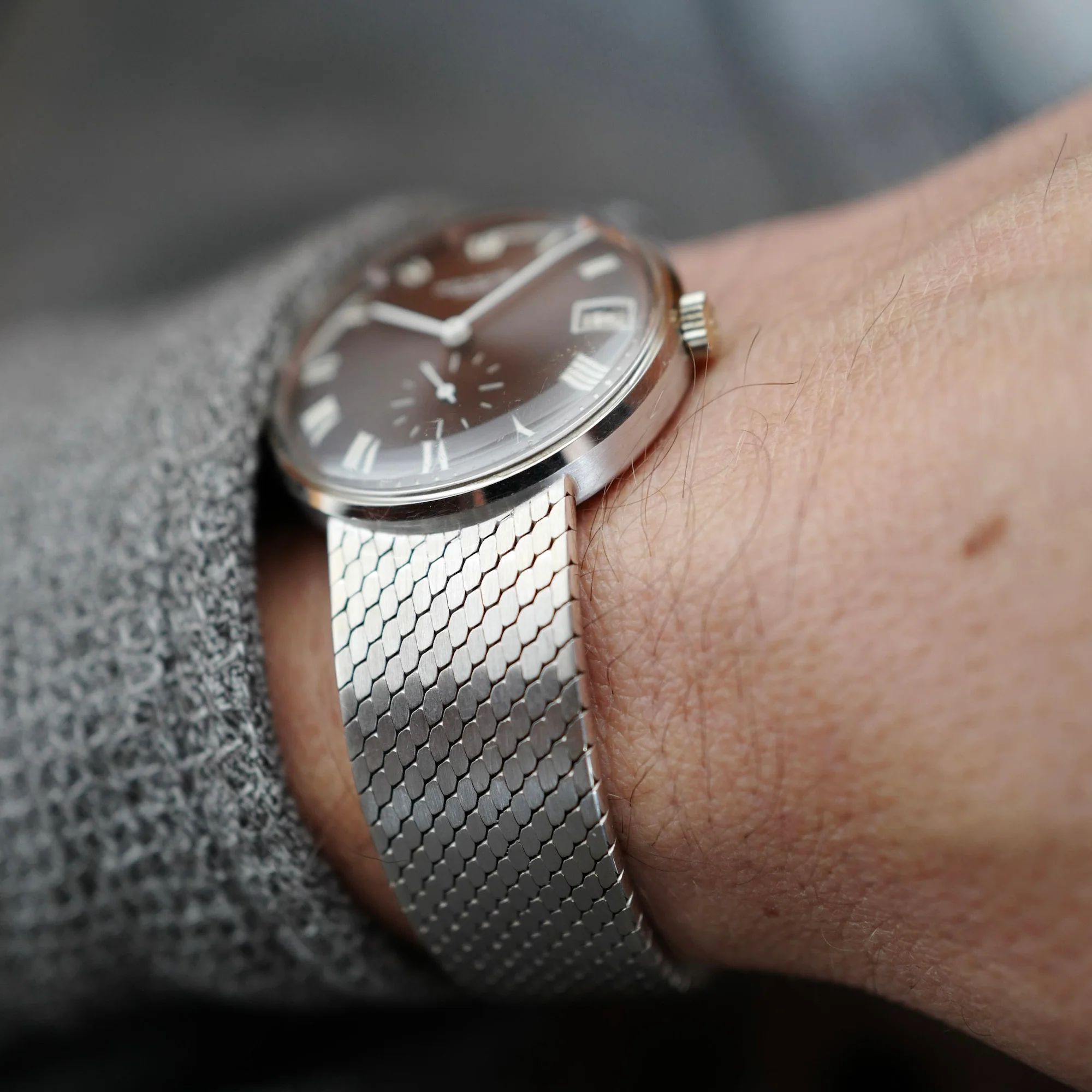 Patek Philippe White Gold Calatrava Watch with Unusual Grey Dial Watch Ref. 3514 - Image 4