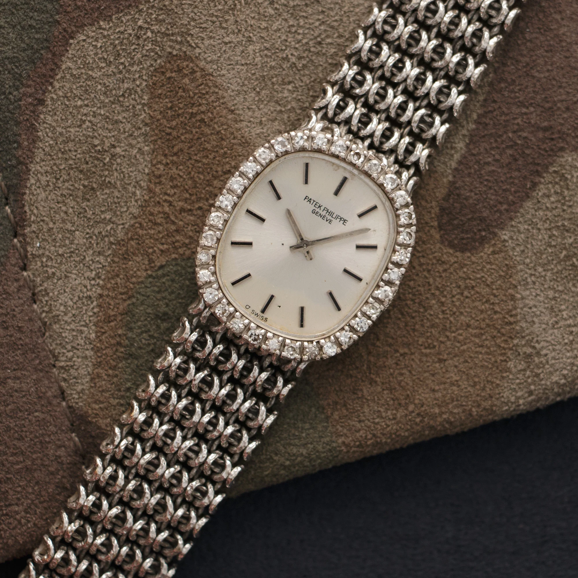 Patek Philippe White Gold Diamond Watch Ref. 4201 - Image 2