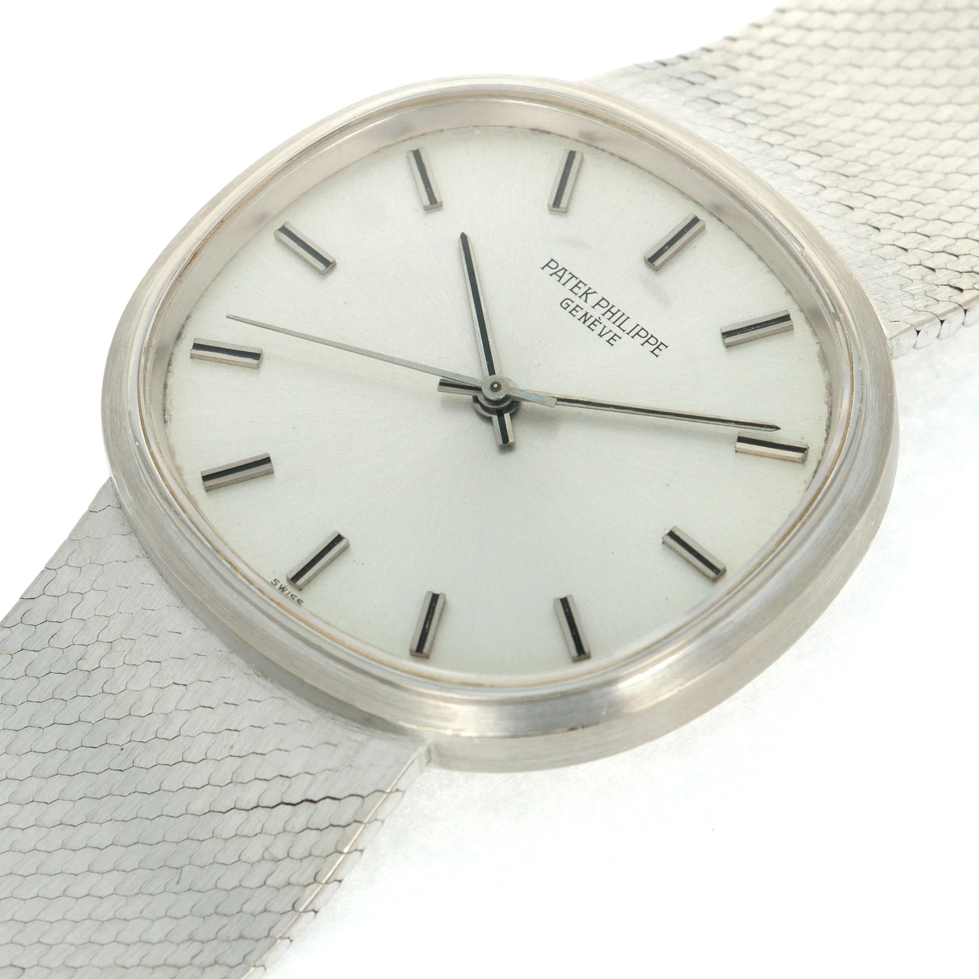 Patek Philippe White Golden Circle Ellipse Ref. 3586 - Image 4