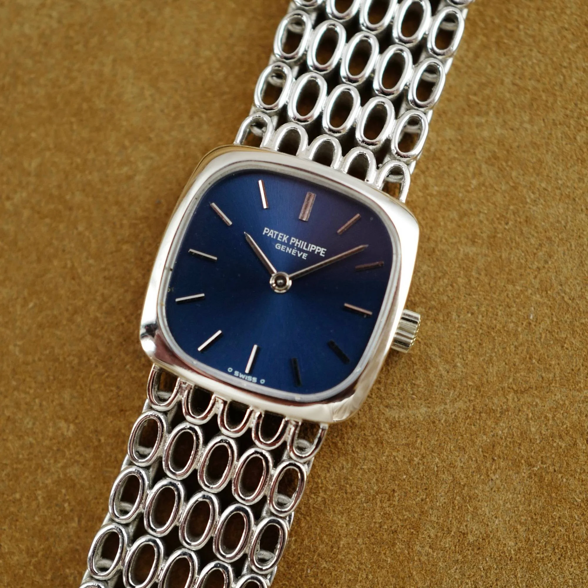 Patek Philippe White Gold Ellipse Ref. 4179 - Image 2