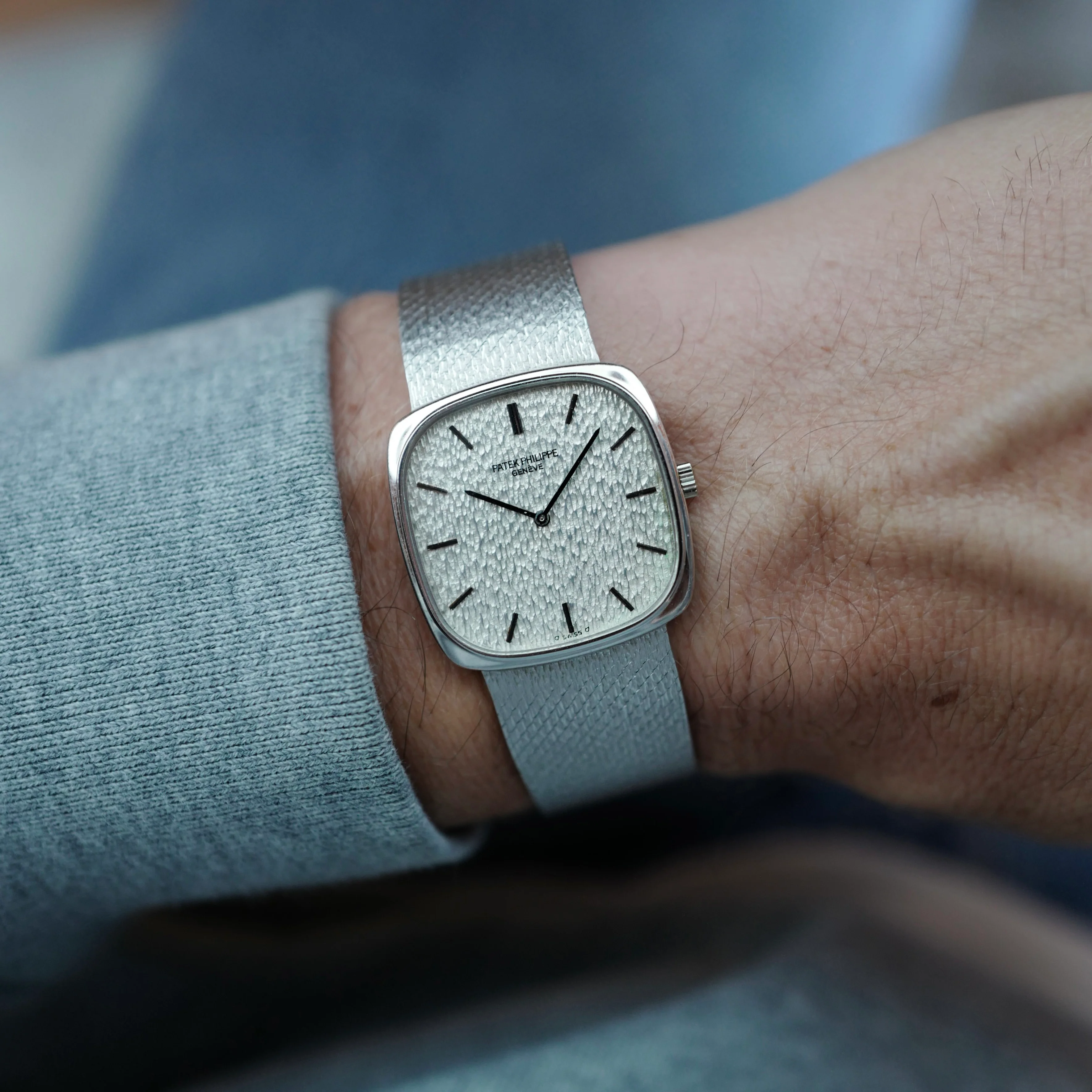 Patek Philippe White Gold Golden Ellipse Ref. 3566 (New Arrival) - Image 2