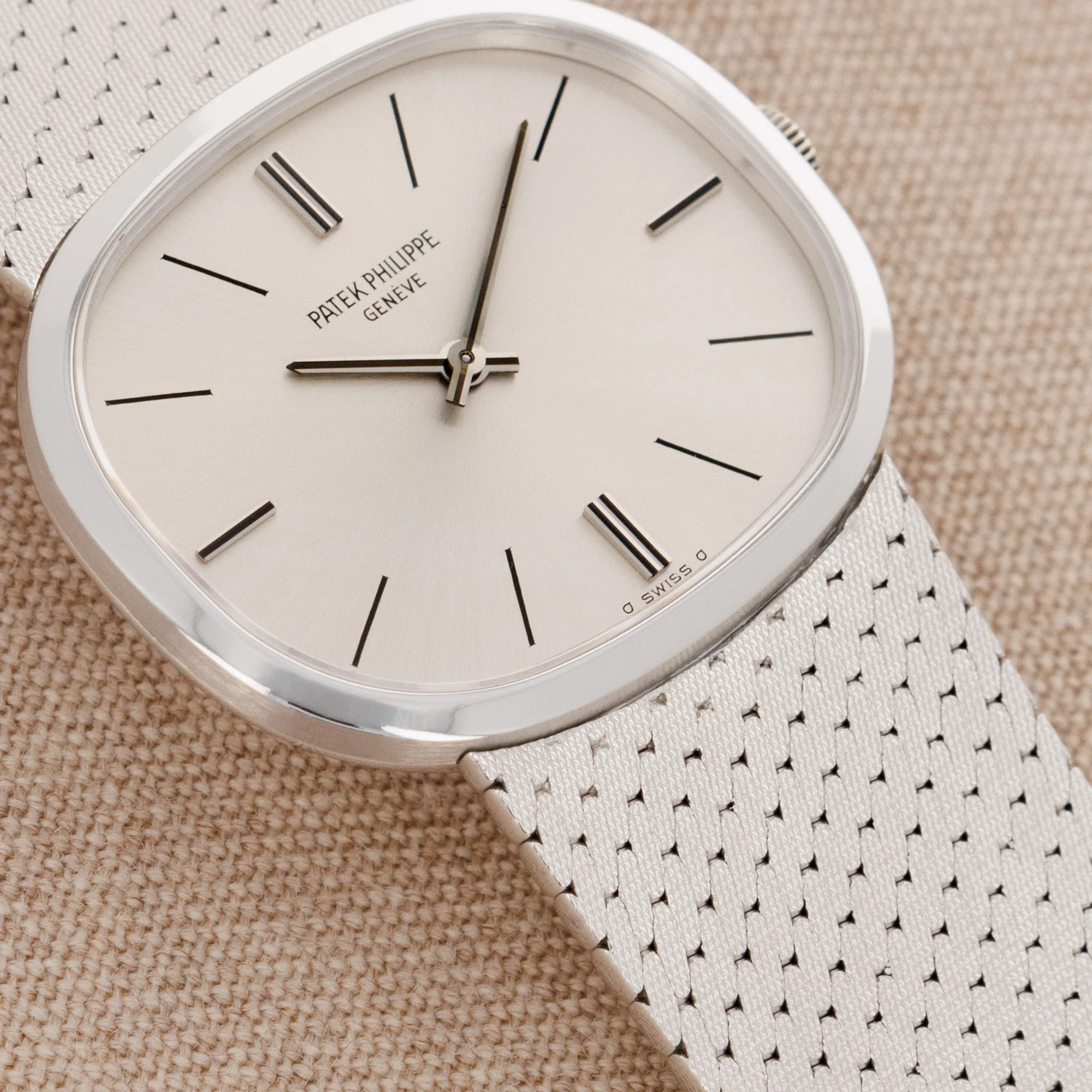 Patek Philippe White Gold Golden Ellipse Watch Ref. 3545 - Image 4