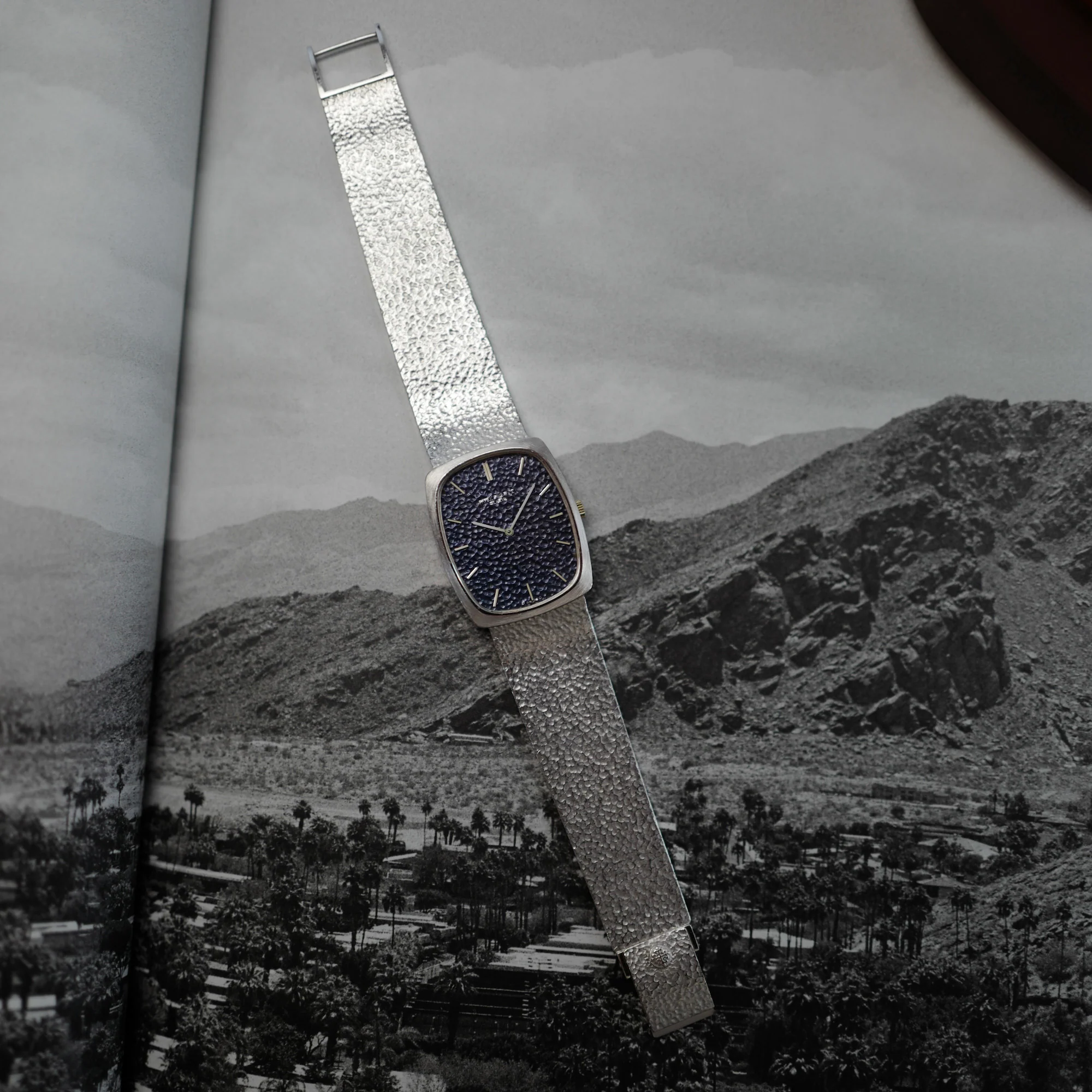 Patek Philippe White Gold Gondolo Ref. 3567 with Original Papers - Image 5