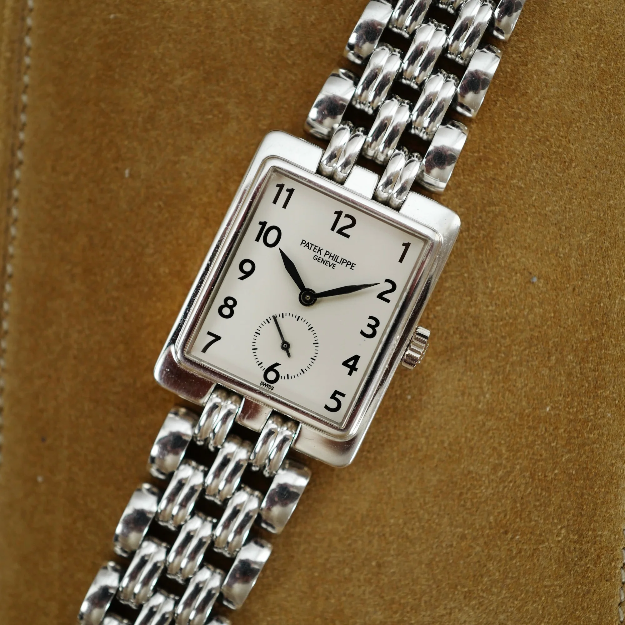 Patek Philippe White Gold Gondolo Ref. 5010 - Image 3