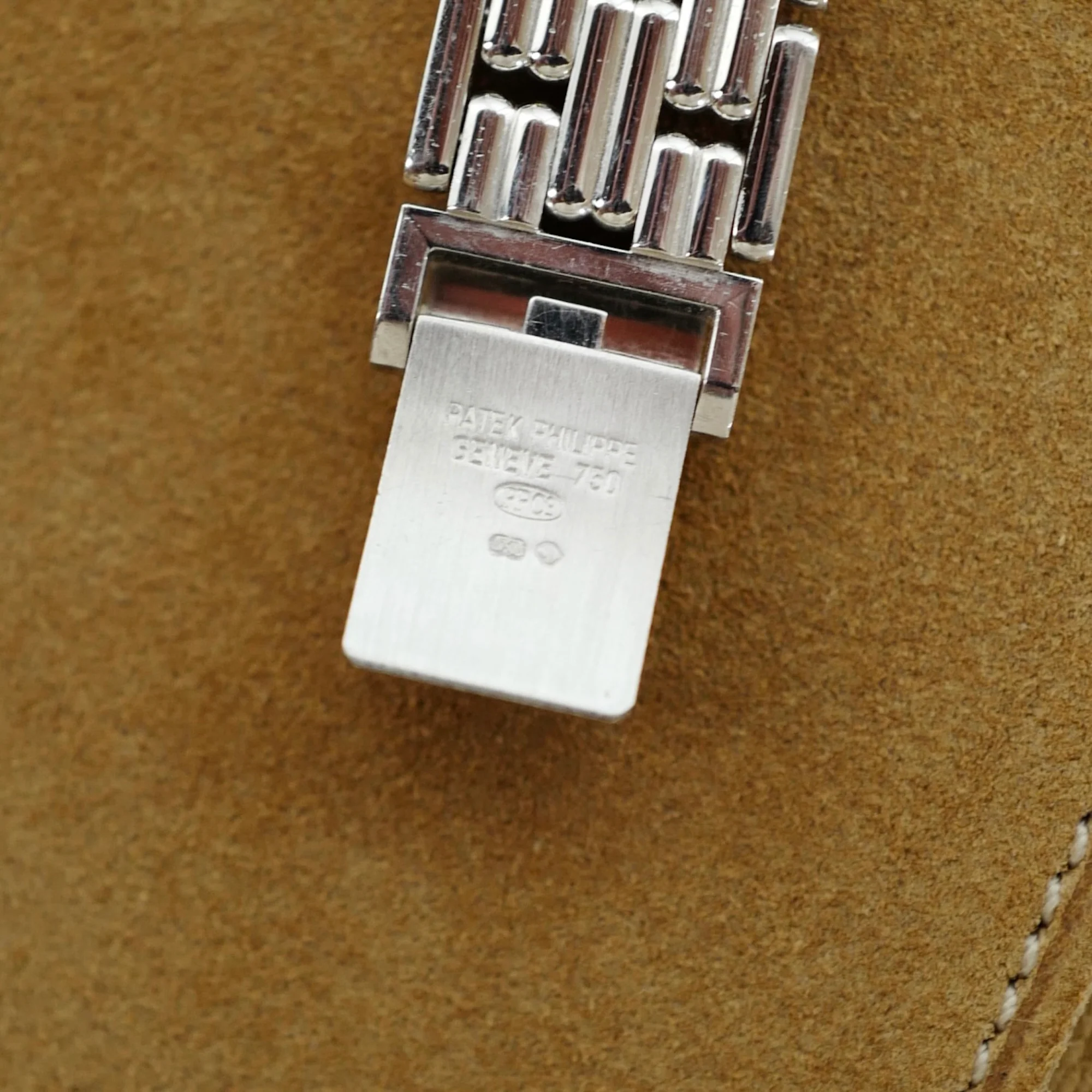 Patek Philippe White Gold Gondolo Ref. 5010 - Image 7
