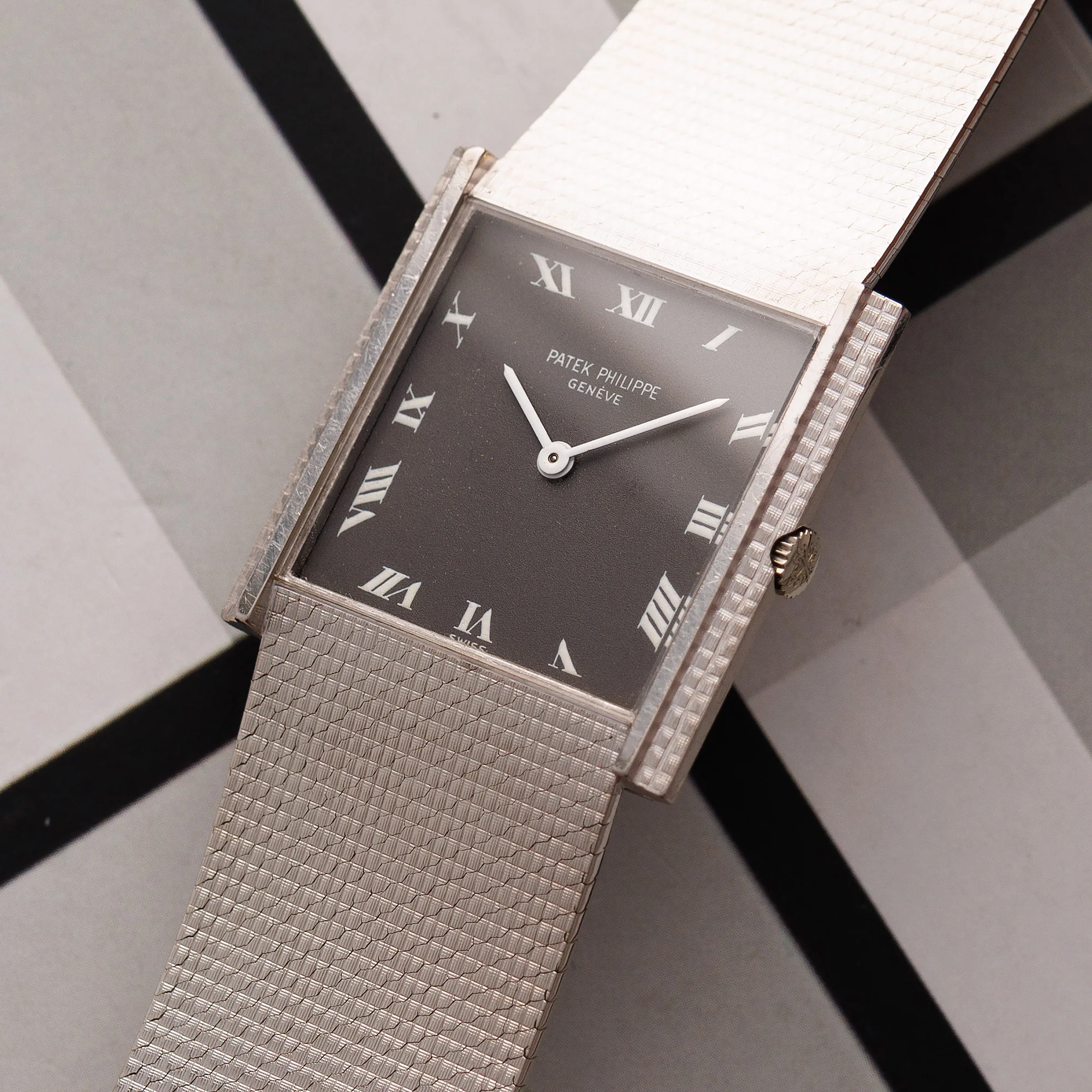 Patek Philippe White Gold Square Watch Ref. 3494 - Image 2