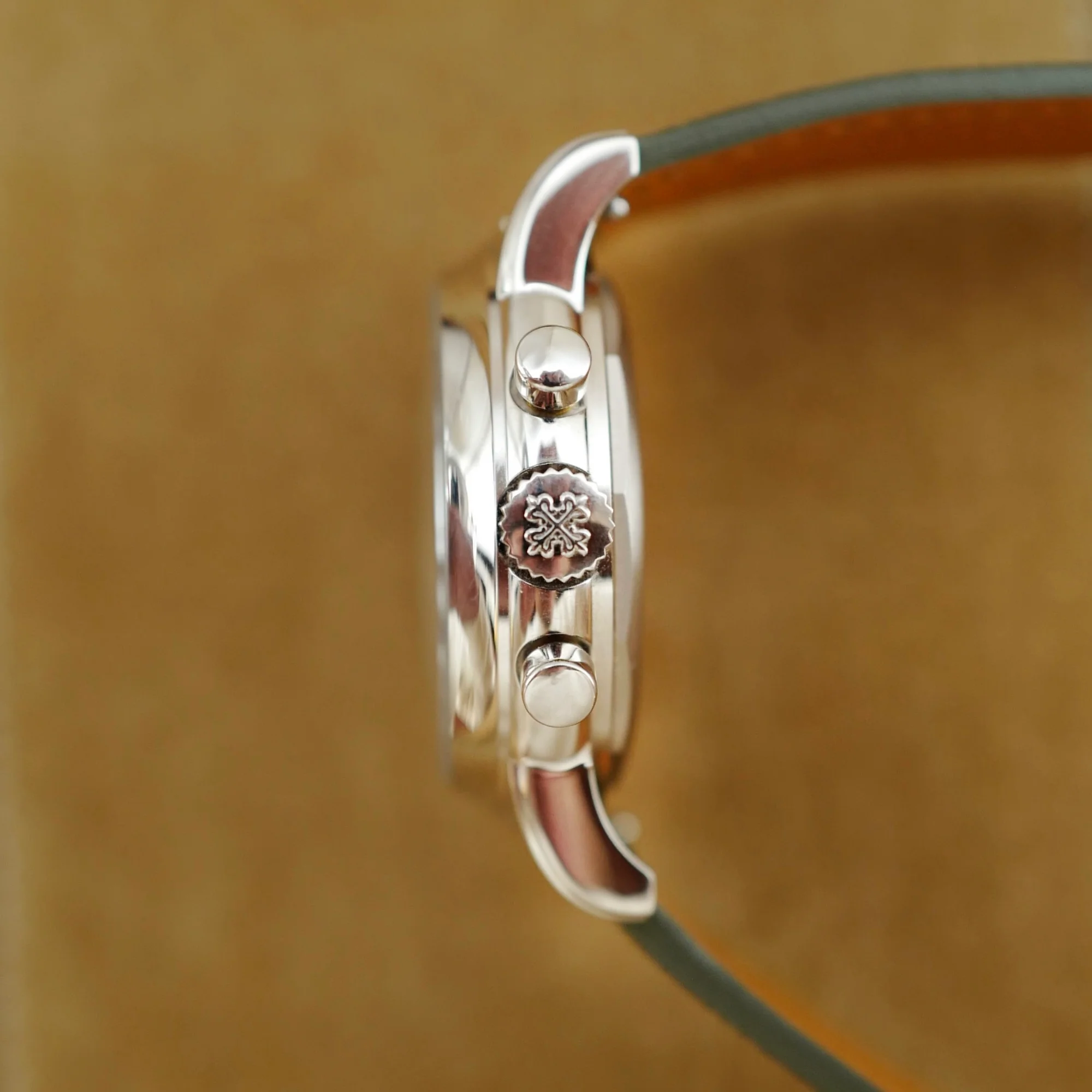 Patek Philippe White Gold Perpetual Calendar Chronograph Ref. 3970 (New Arrival) - Image 8