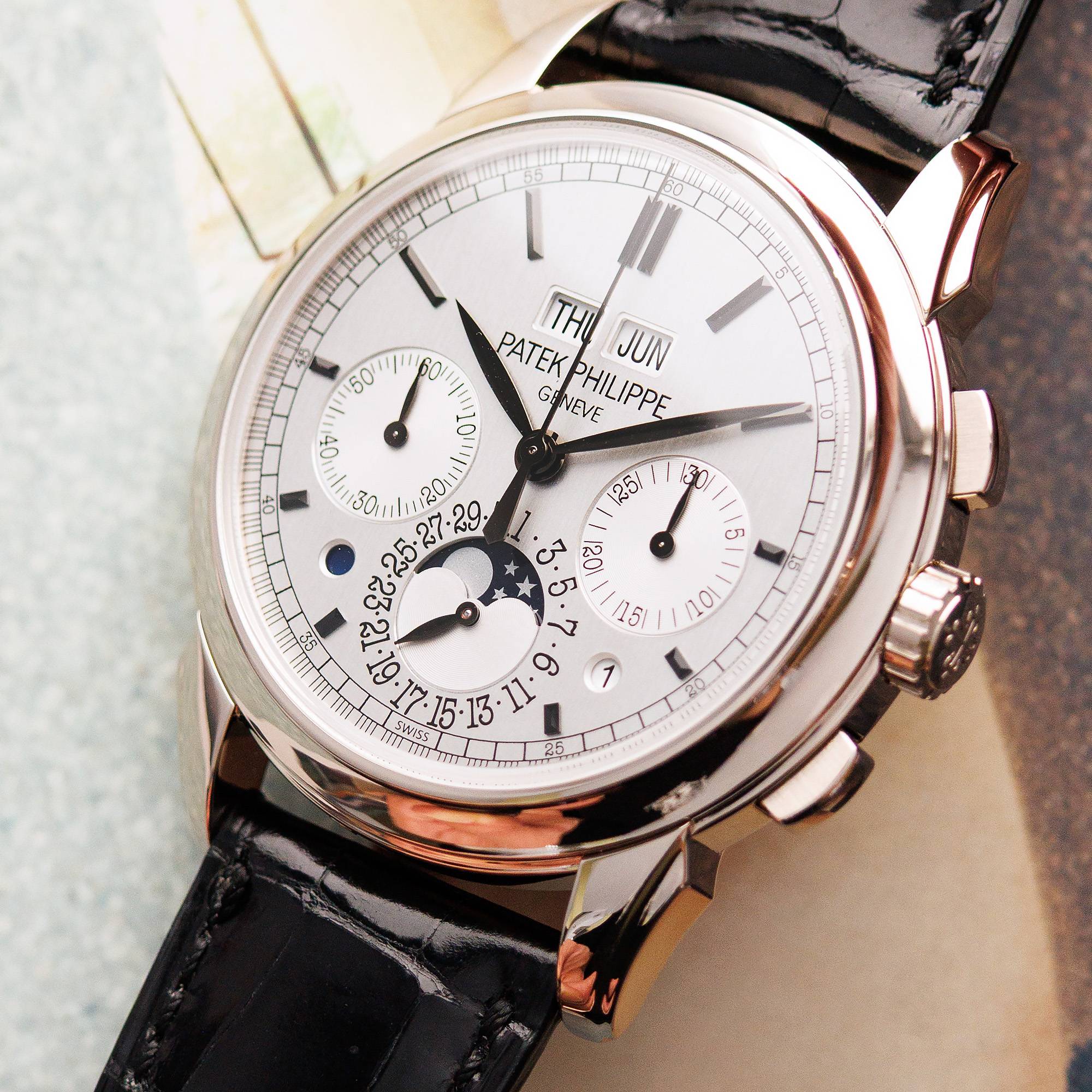 Patek Philippe White Gold Perpetual Calendar Chronograph Ref. 5270G - Image 2