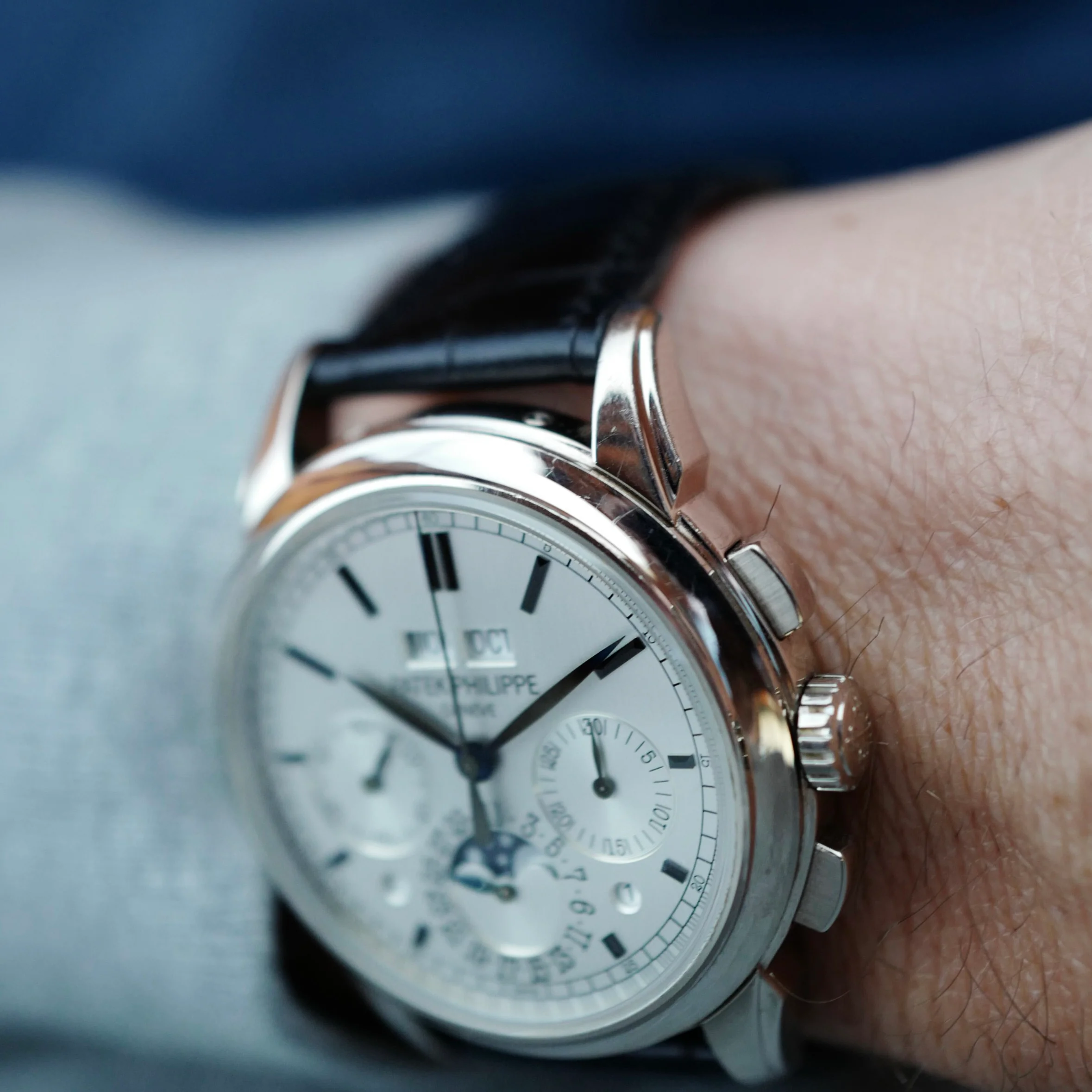 Patek Philippe White Gold Perpetual Calendar Chronograph Ref. 5270G - Image 3