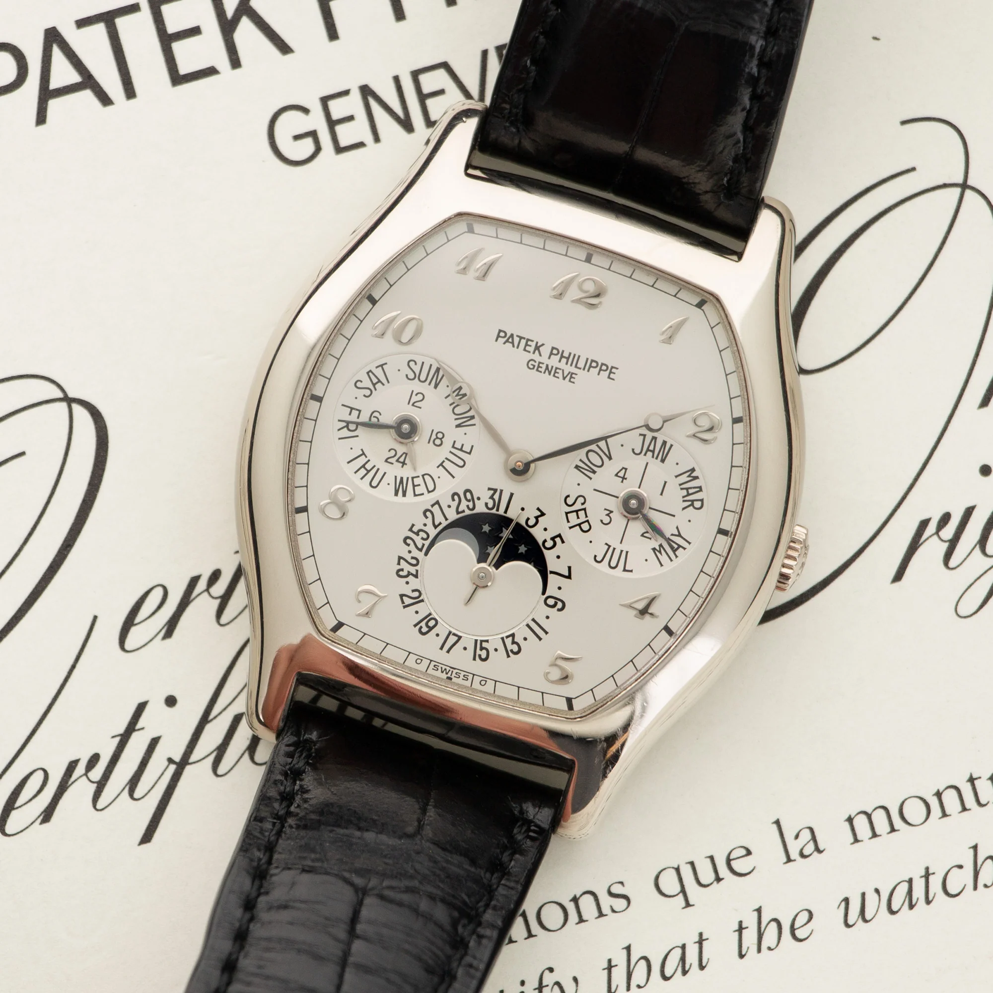 Patek Philippe White Gold Perpetual Calendar Watch Ref. 5040 - Image 2