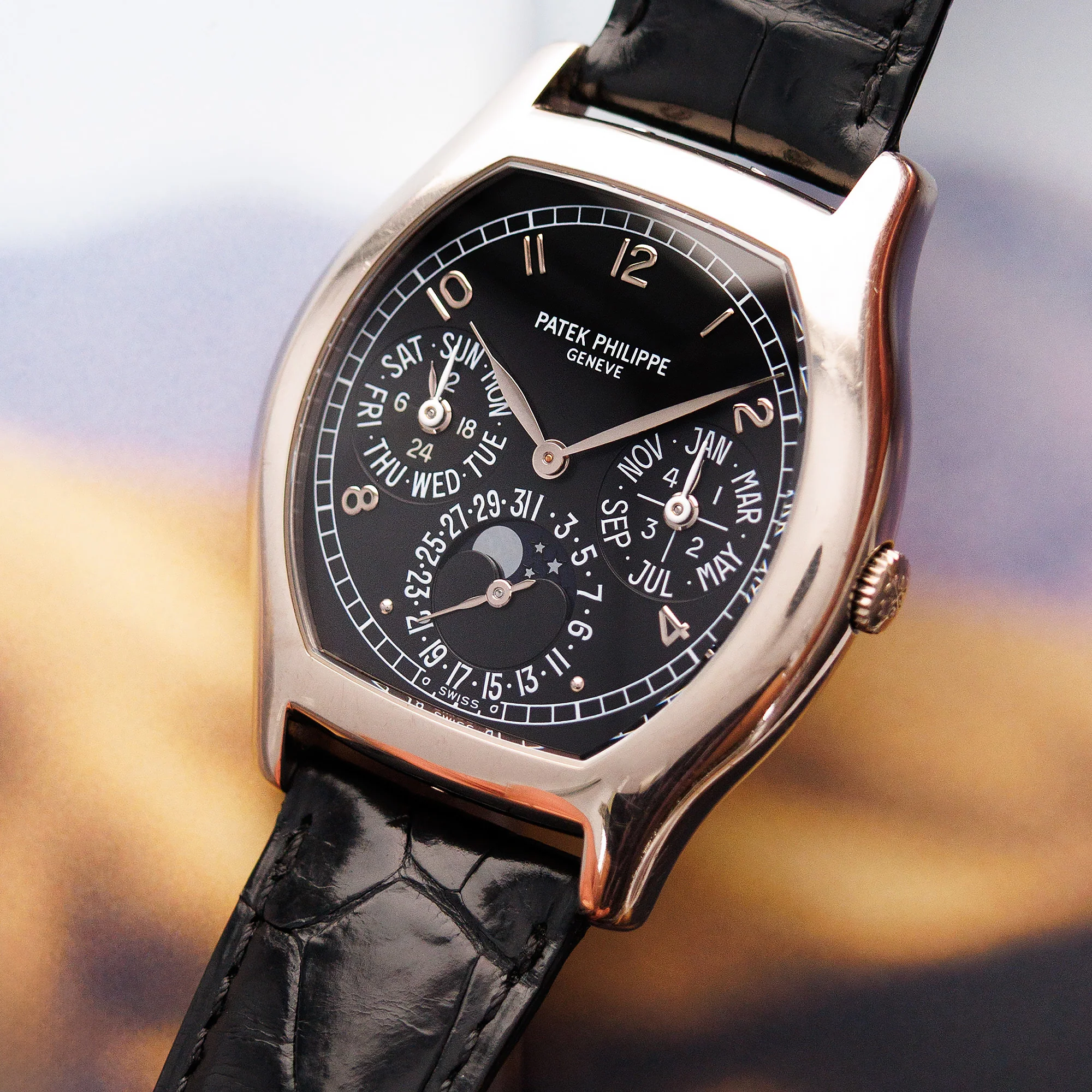 Patek Philippe White Gold Perpetual Calendar Watch Ref. 5040 - Image 2