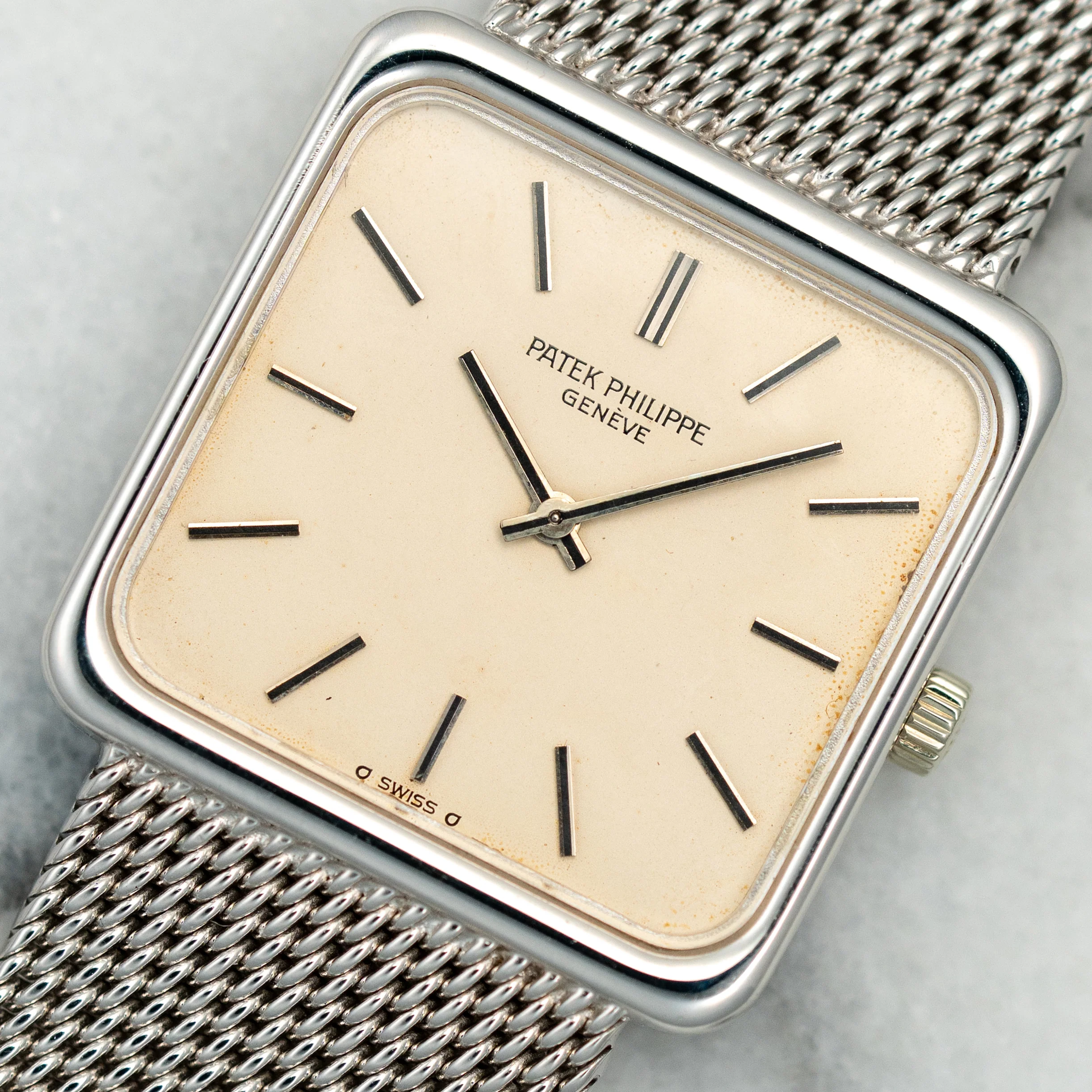 Patek Philippe White Gold Square Watch Ref. 4222 (New Arrival) - Image 2