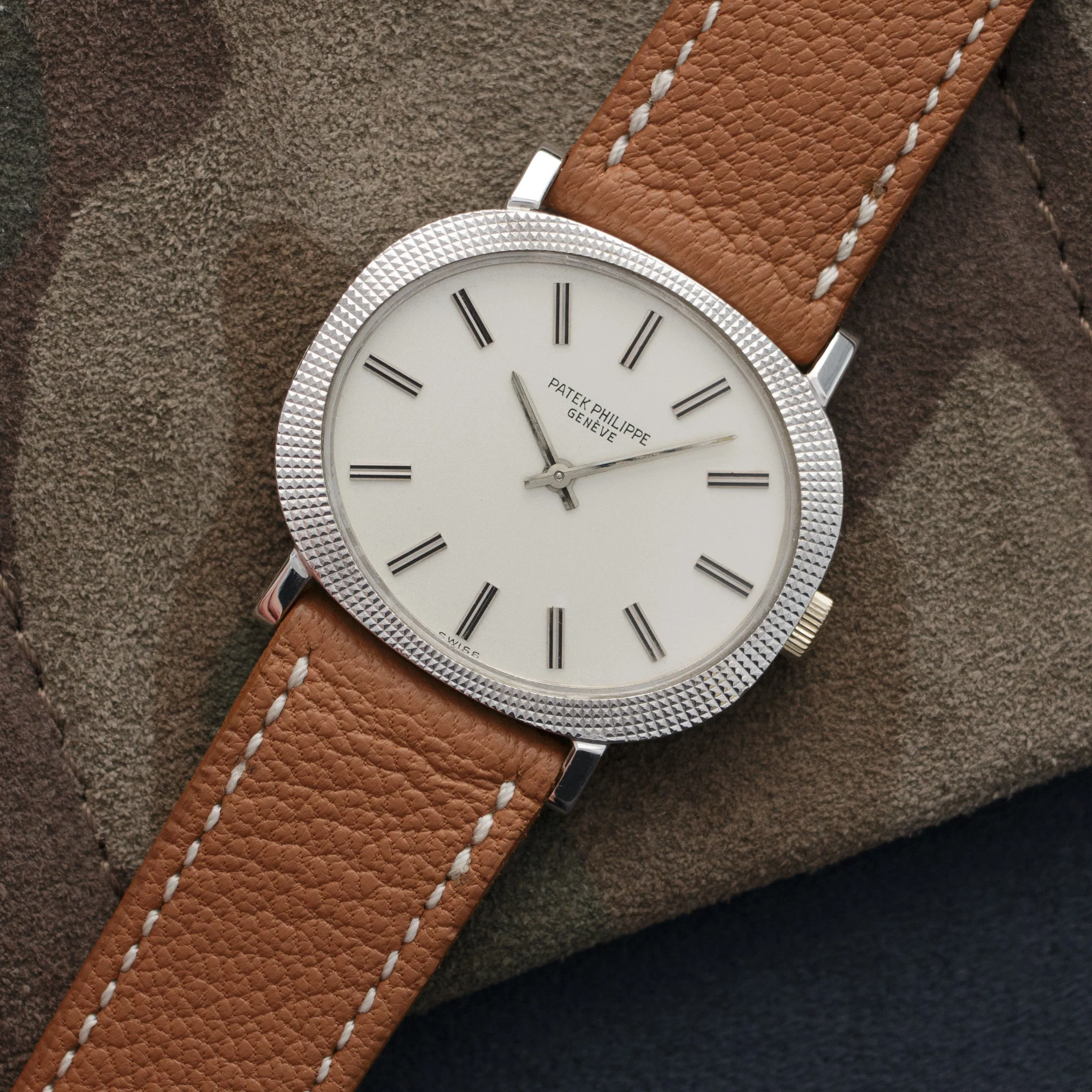 Patek Philippe White Gold Strap Watch. Ref. 3581 - Image 2