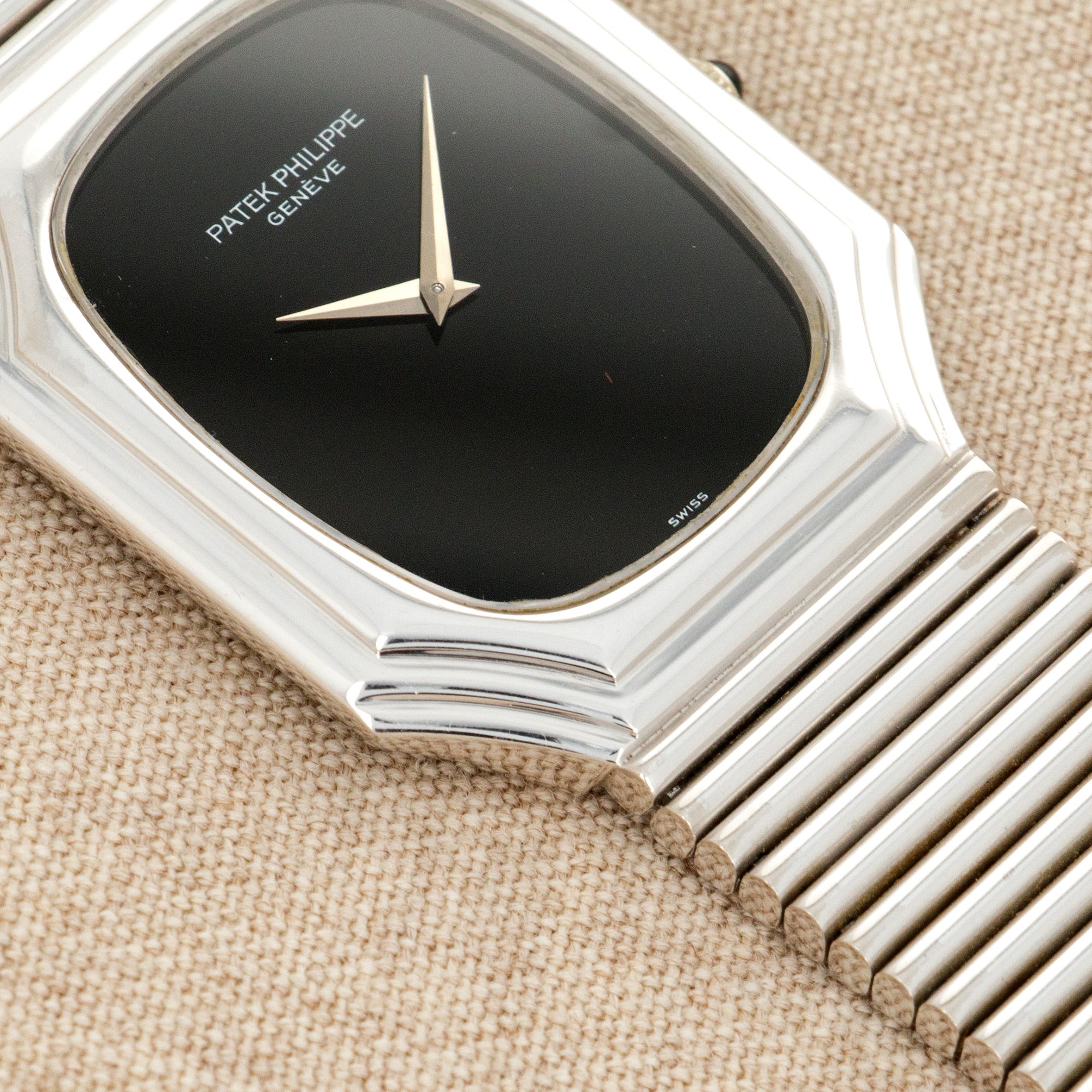 Patek Philippe White Gold Watch Ref. 3729 with Onyx Dial - Image 3