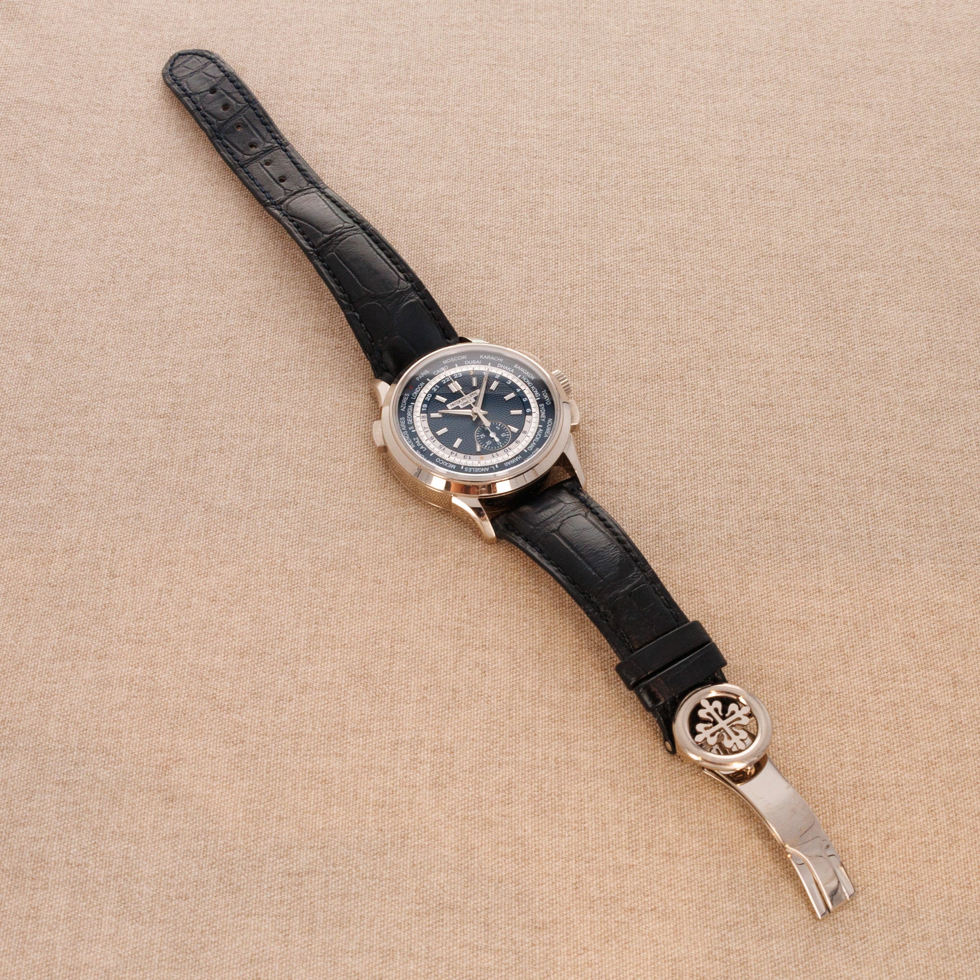 Patek Philippe White Gold World Time Chronograph Ref. 5930G - Image 4