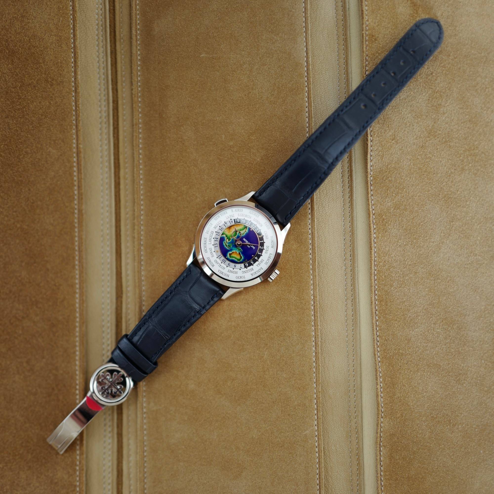 Patek Philippe White Gold World Time Enamel Watch Ref. 5231 - Image 7