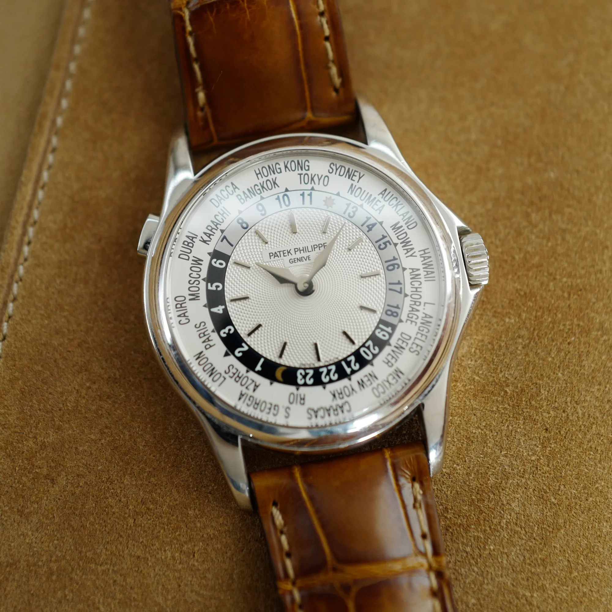 Patek Philippe White Gold World Time Ref. 5110 - Image 2
