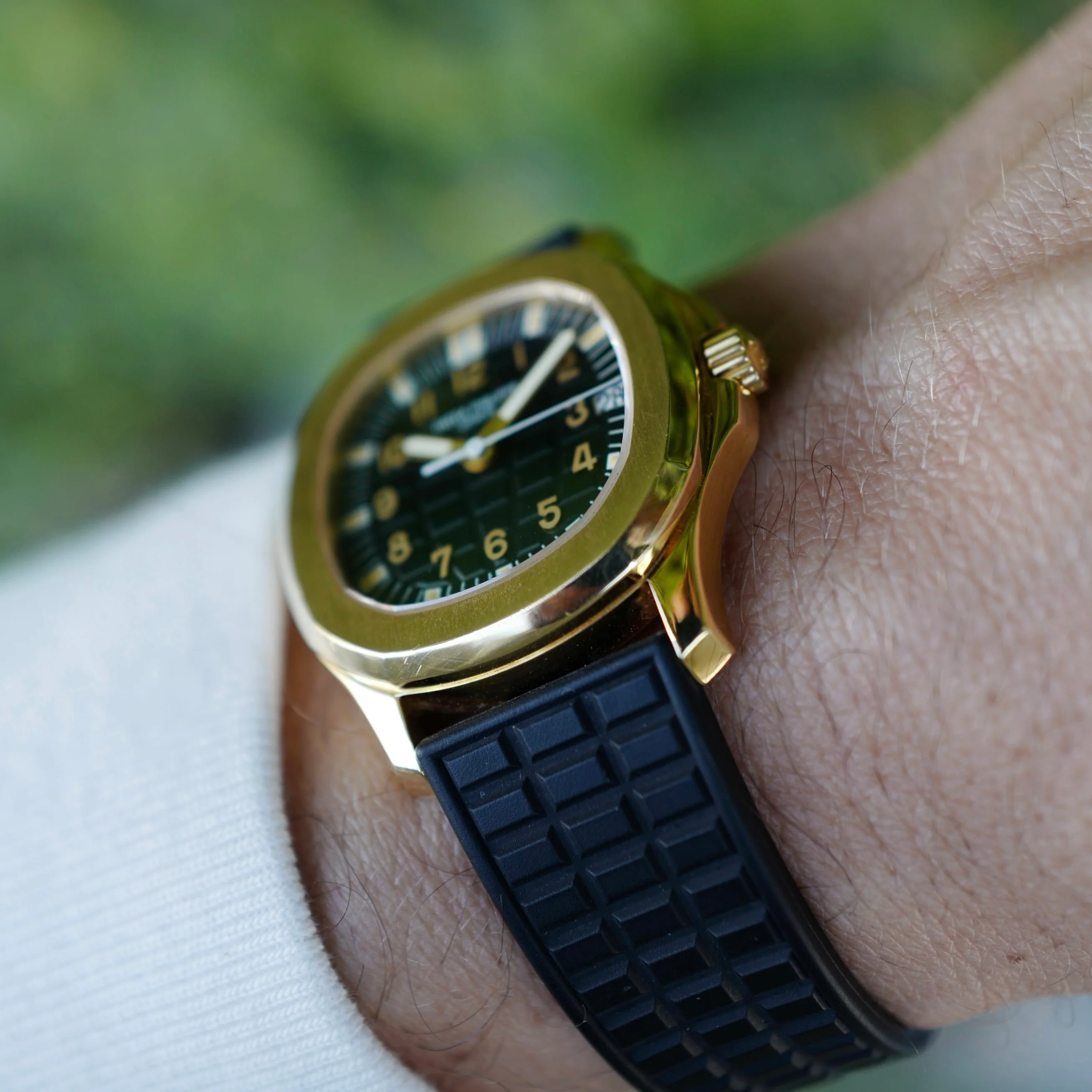 Patek Philippe Yellow Gold Aquanaut Ref. 5066 (New Arrival) - Image 6