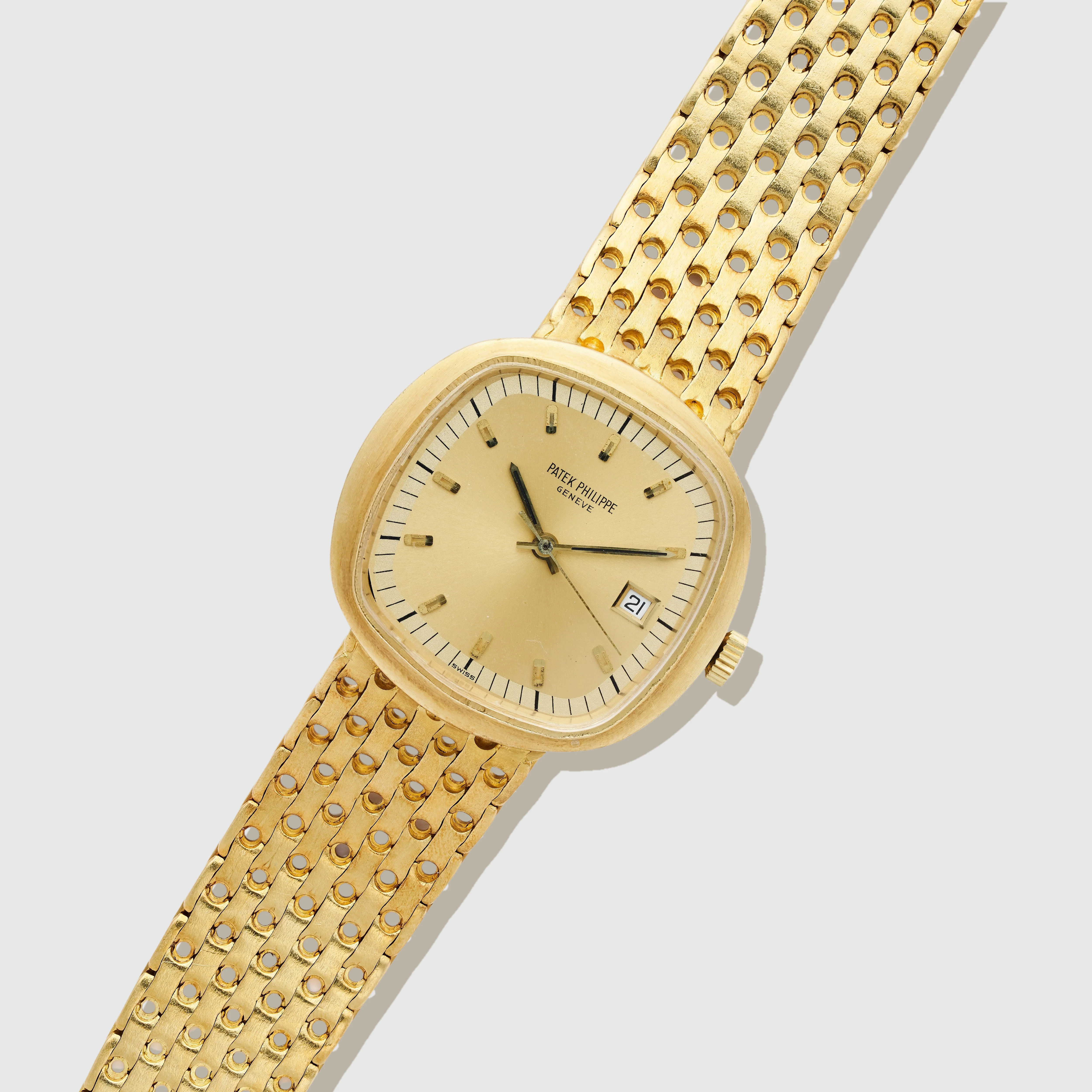 Patek Philippe Yellow Gold Beta 21 Watch Ref. 3587 - Image 2