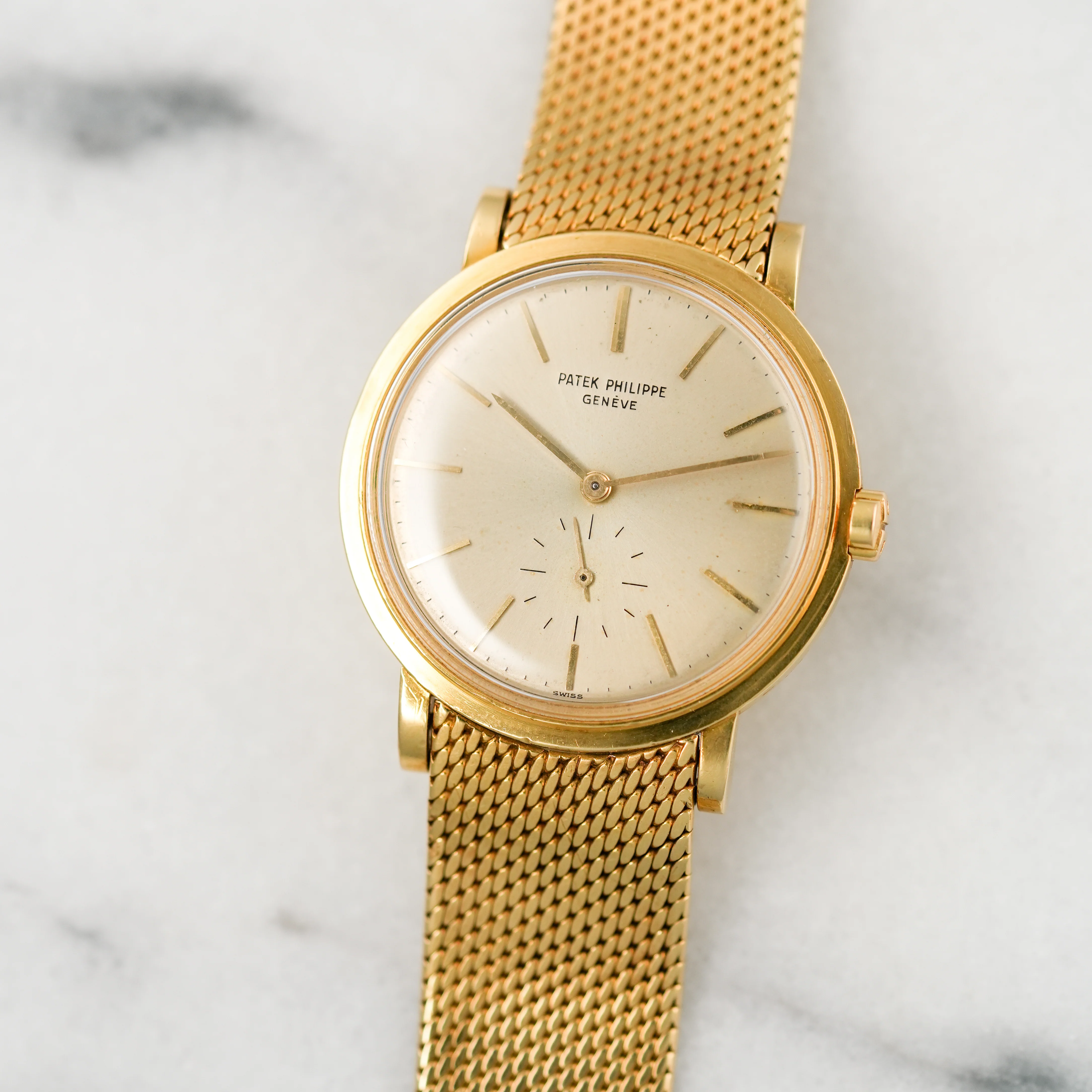 Patek Philippe Yellow Gold Calatrava Automatic Ref. 3429 with JPE Bracelet (New Arrival) - Image 4