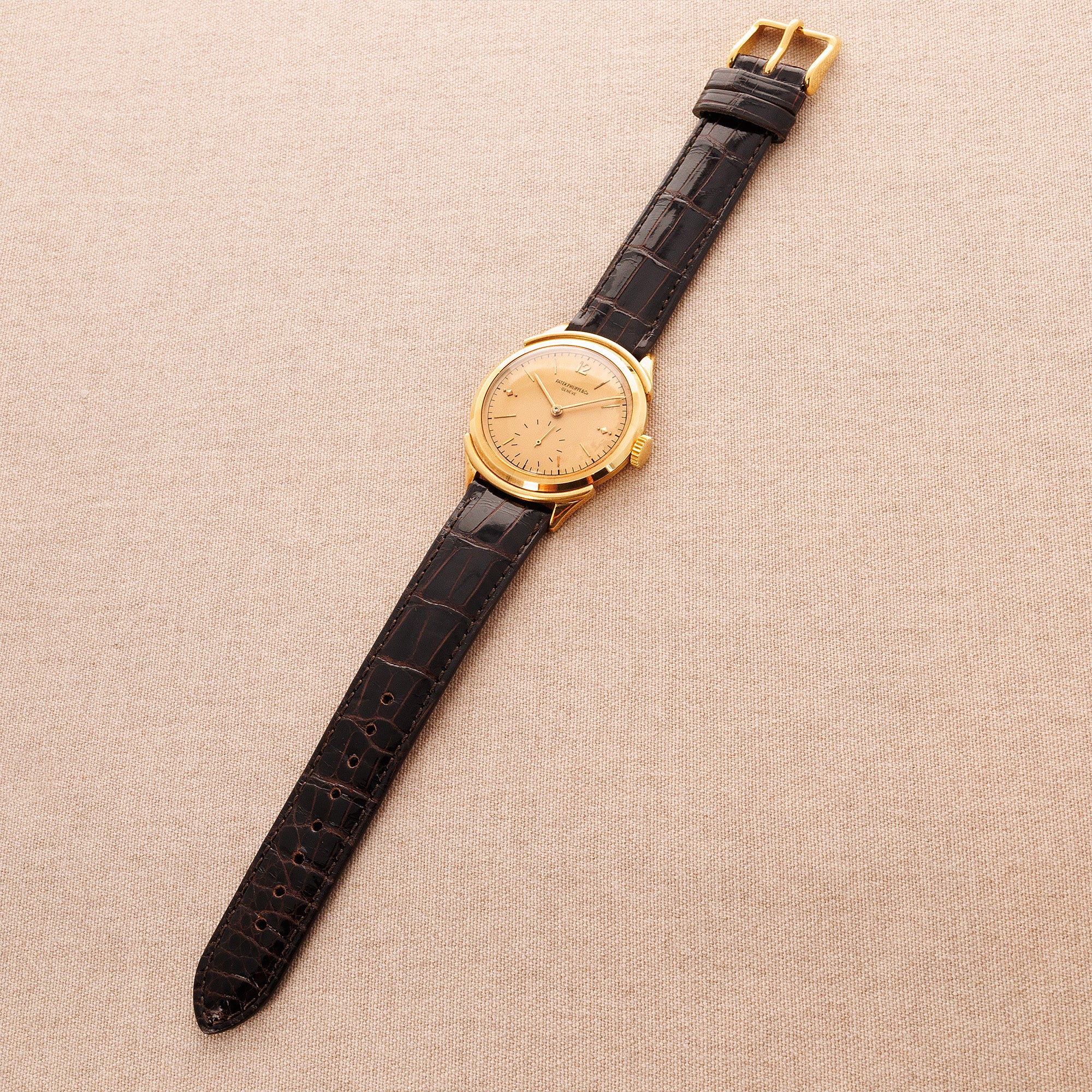 Patek Philippe Yellow Gold Calatrava Ref. 2426 - Image 9