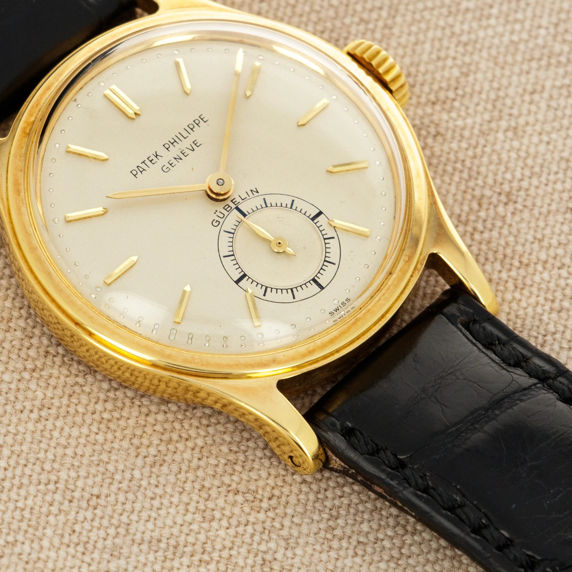 Patek Philippe Yellow Gold Calatrava Ref. 2451, Retailed by Gubelin - Image 3