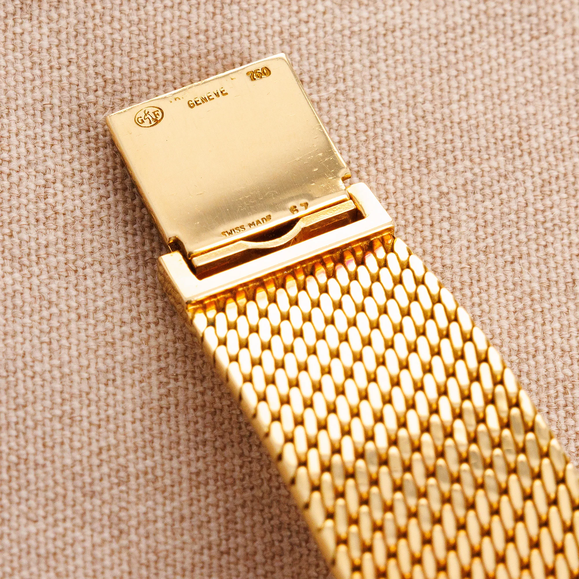 Patek Philippe Yellow Gold Calatrava Ref. 3440 on Gey Freres Band - Image 6