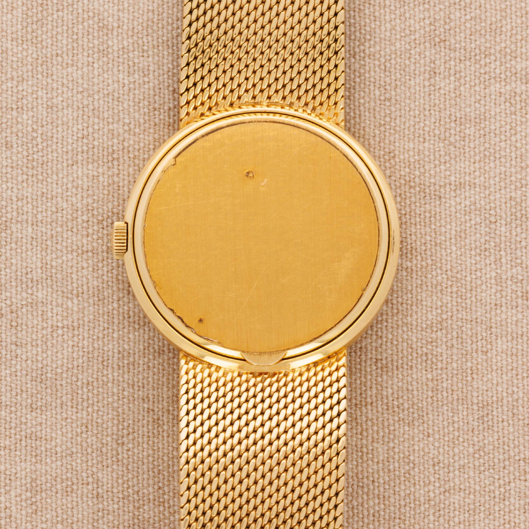 Patek Philippe Yellow Gold Automatic Calatrava Ref. 3601 - Image 3