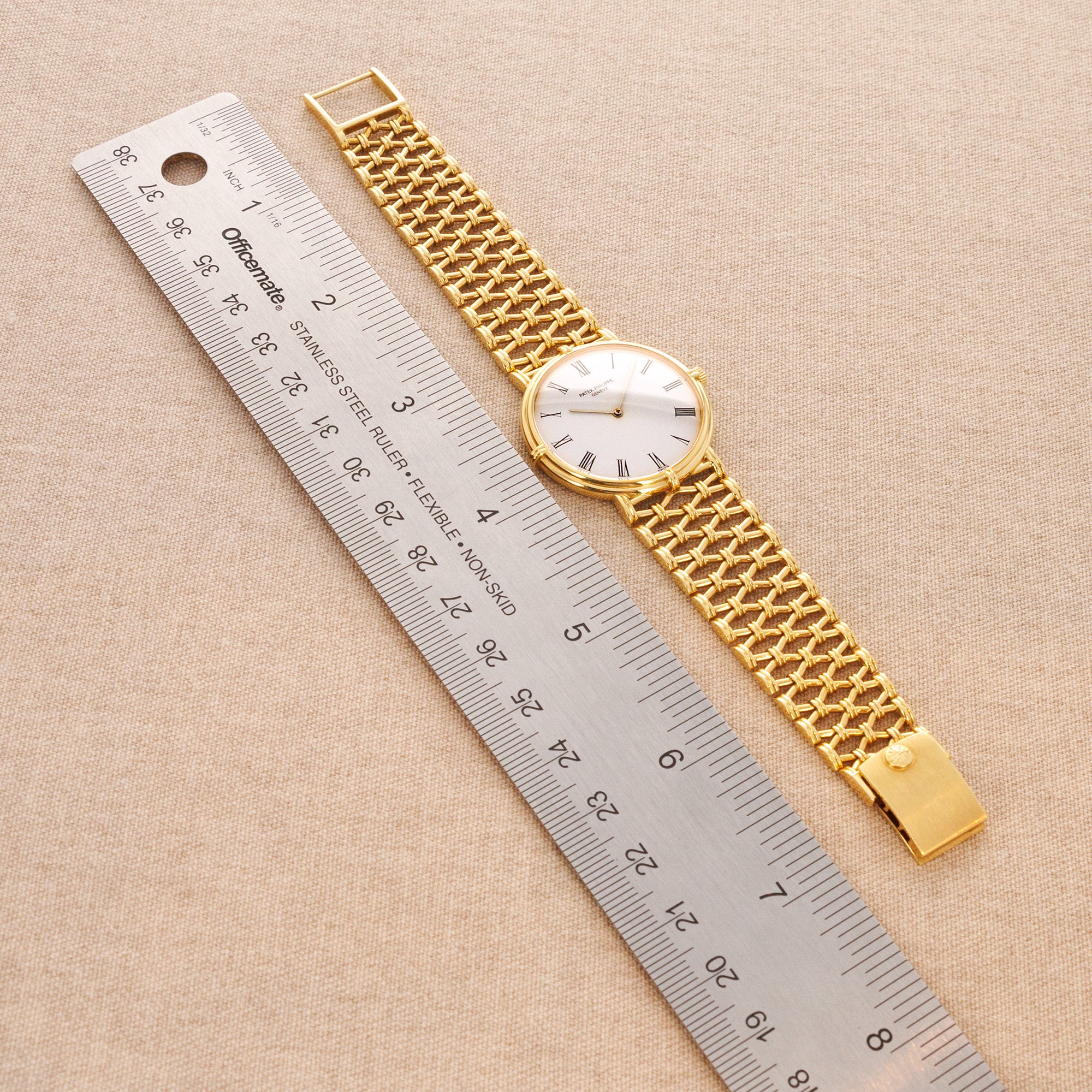 Patek Philippe Yellow Gold Calatrava Ref. 3821 - Image 4