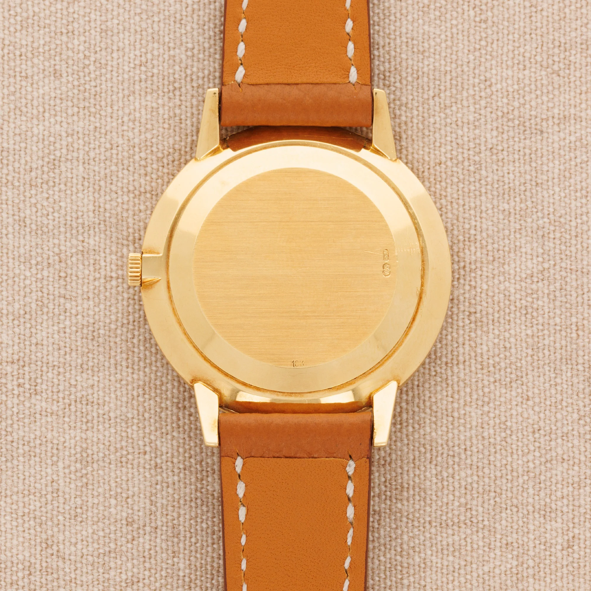 Patek Philippe Yellow Gold Calatrava ref 3893 with Cream Tiffany & Co. Dial - Image 3